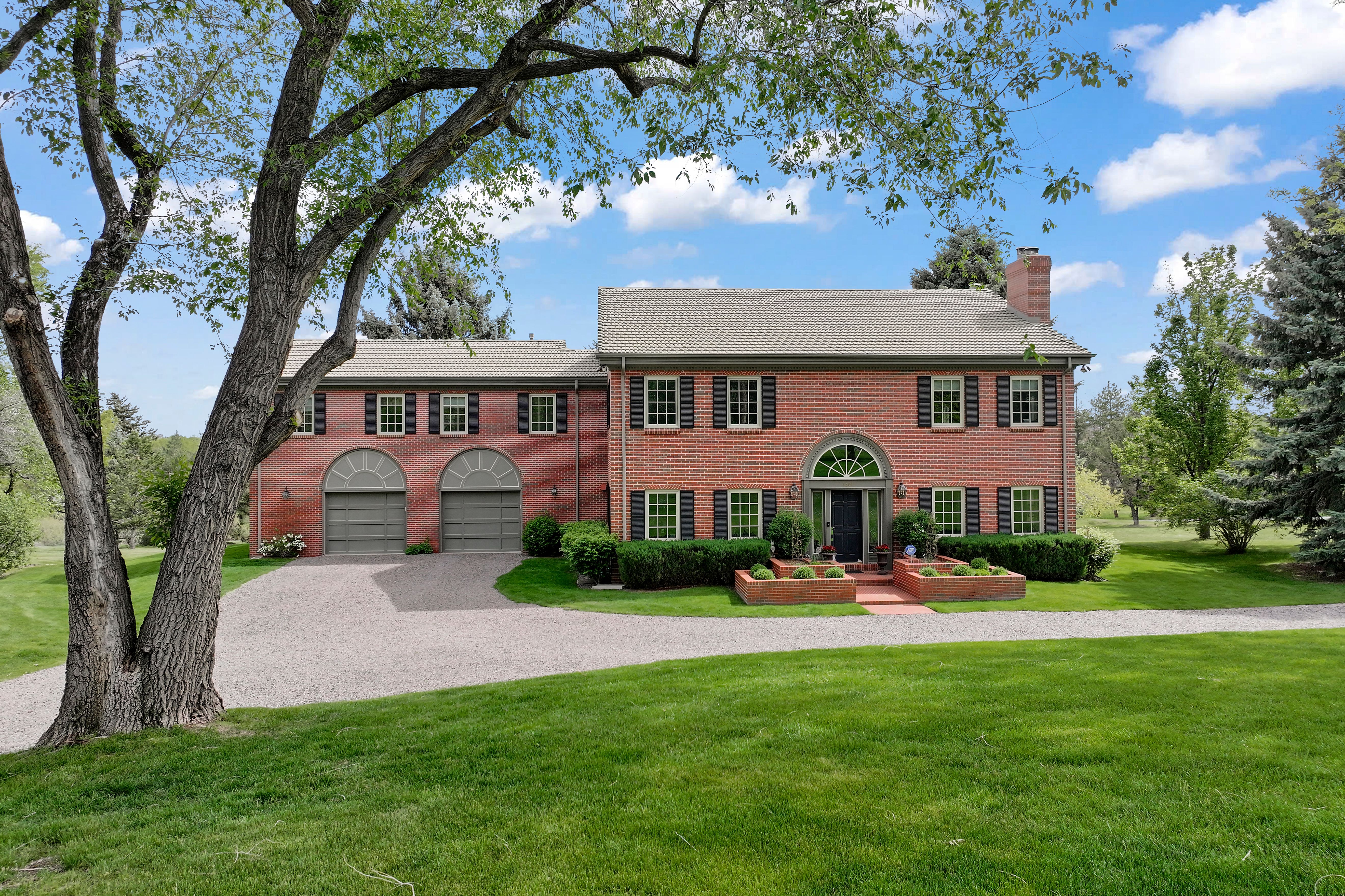  Exceptional Pennsylvania-Inspired Red Brick Colonial Revival - 物件實景