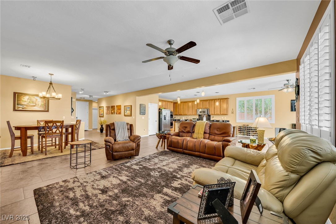 Las Vegas, Nevada, 89166, United States, 3 Bedrooms Bedrooms, ,2 BathroomsBathrooms,Residential,For Sale,1989414