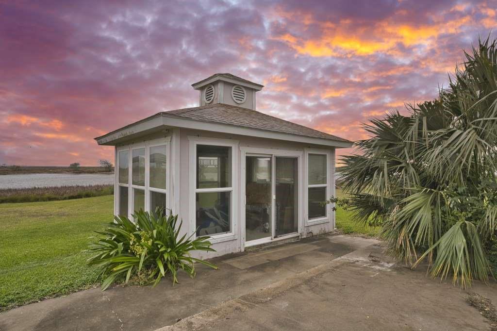Brazoria, Texas, 77422, United States, 4 Bedrooms Bedrooms, ,3 BathroomsBathrooms,Residential,For Sale,1935189
