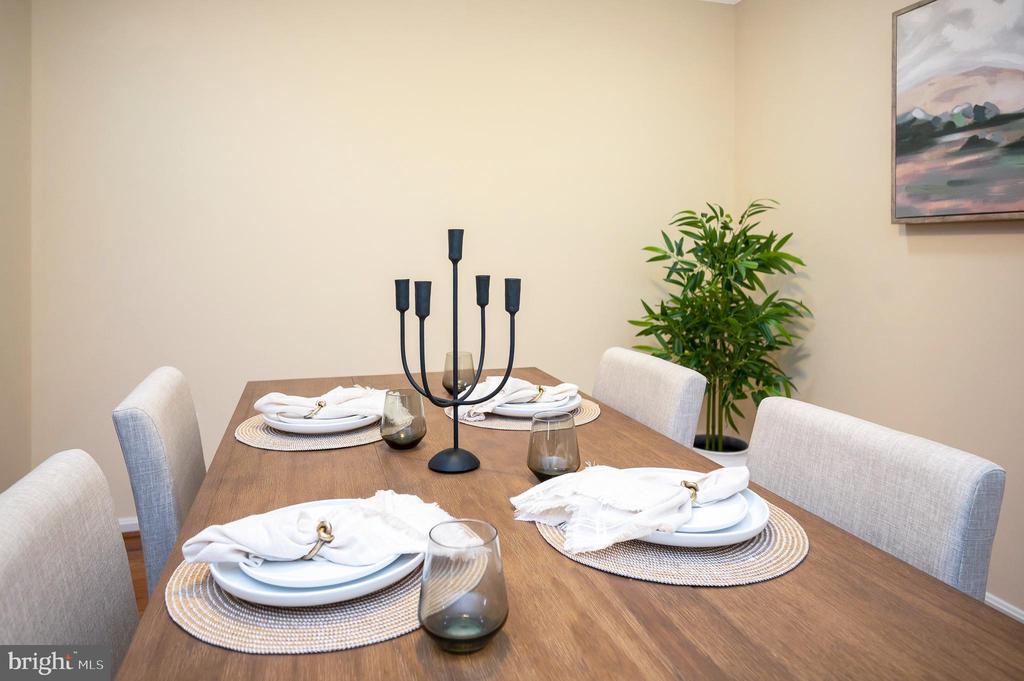 Locust Grove, Virginia, 22508, United States, 4 Bedrooms Bedrooms, ,3 BathroomsBathrooms,Residential,For Sale,1976056