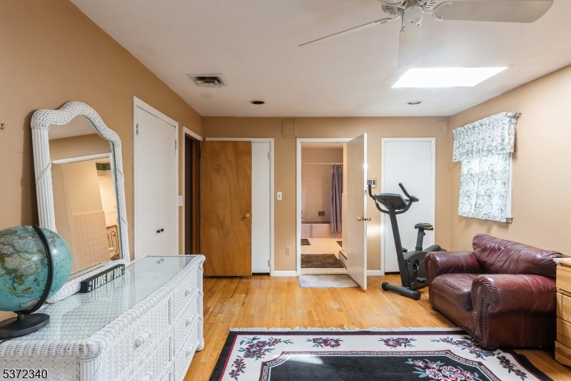 Mountainside Boro, New Jersey, 07092, United States, 5 Bedrooms Bedrooms, ,3 BathroomsBathrooms,Residential,For Sale,1901870