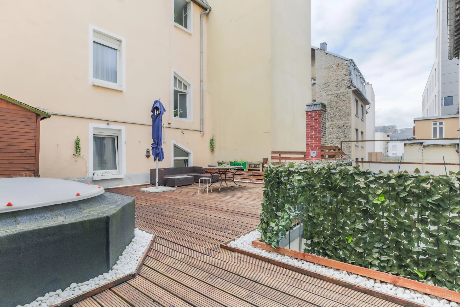 Luxembourg, Canton de Luxembourg, LU, 1 Bedroom Bedrooms, ,Residential,For Sale,1610802