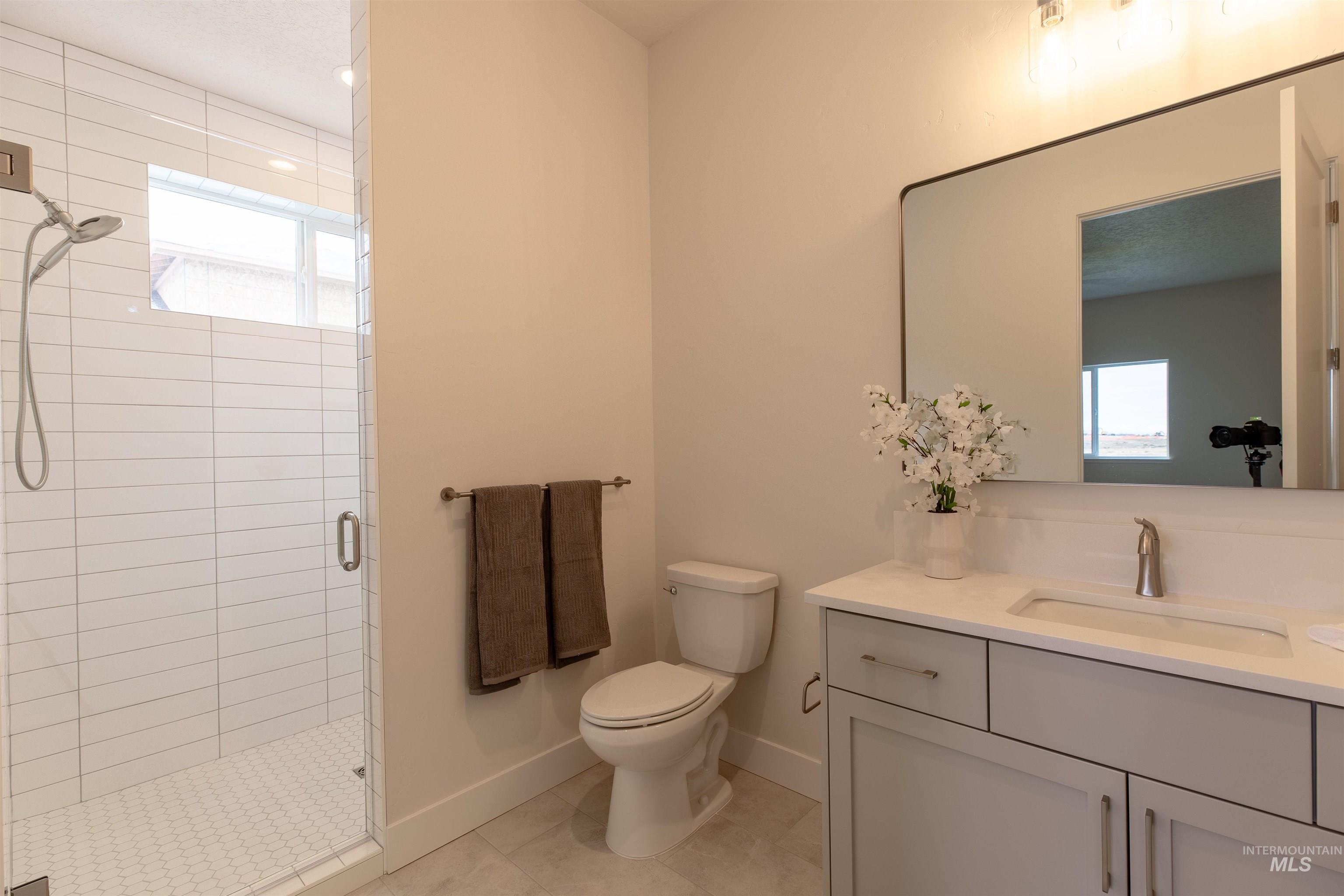 Meridian, Idaho, 83642, United States, 4 Bedrooms Bedrooms, ,3 BathroomsBathrooms,Residential,For Sale,1992156