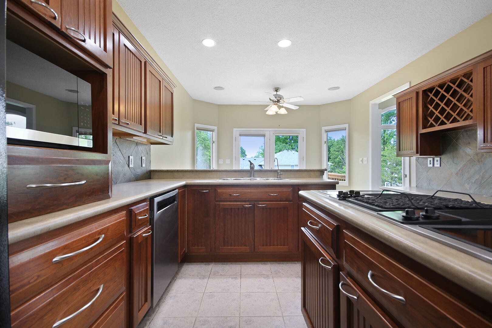 COLUMBIA, Missouri, 65203, United States, 5 Bedrooms Bedrooms, ,4 BathroomsBathrooms,Residential,For Sale,1934961