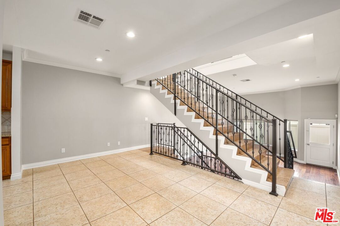 Agoura Hills, California, 91301, United States, 3 Bedrooms Bedrooms, ,3 BathroomsBathrooms,Residential,For Sale,1919478