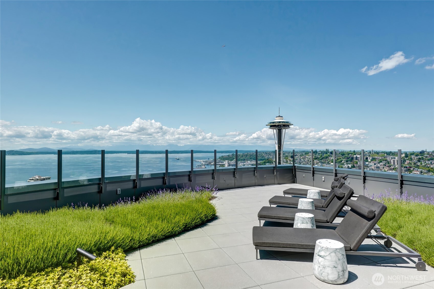 Seattle, Washington, 98121, United States, 1 Bedroom Bedrooms, ,Residential,For Sale,1826957