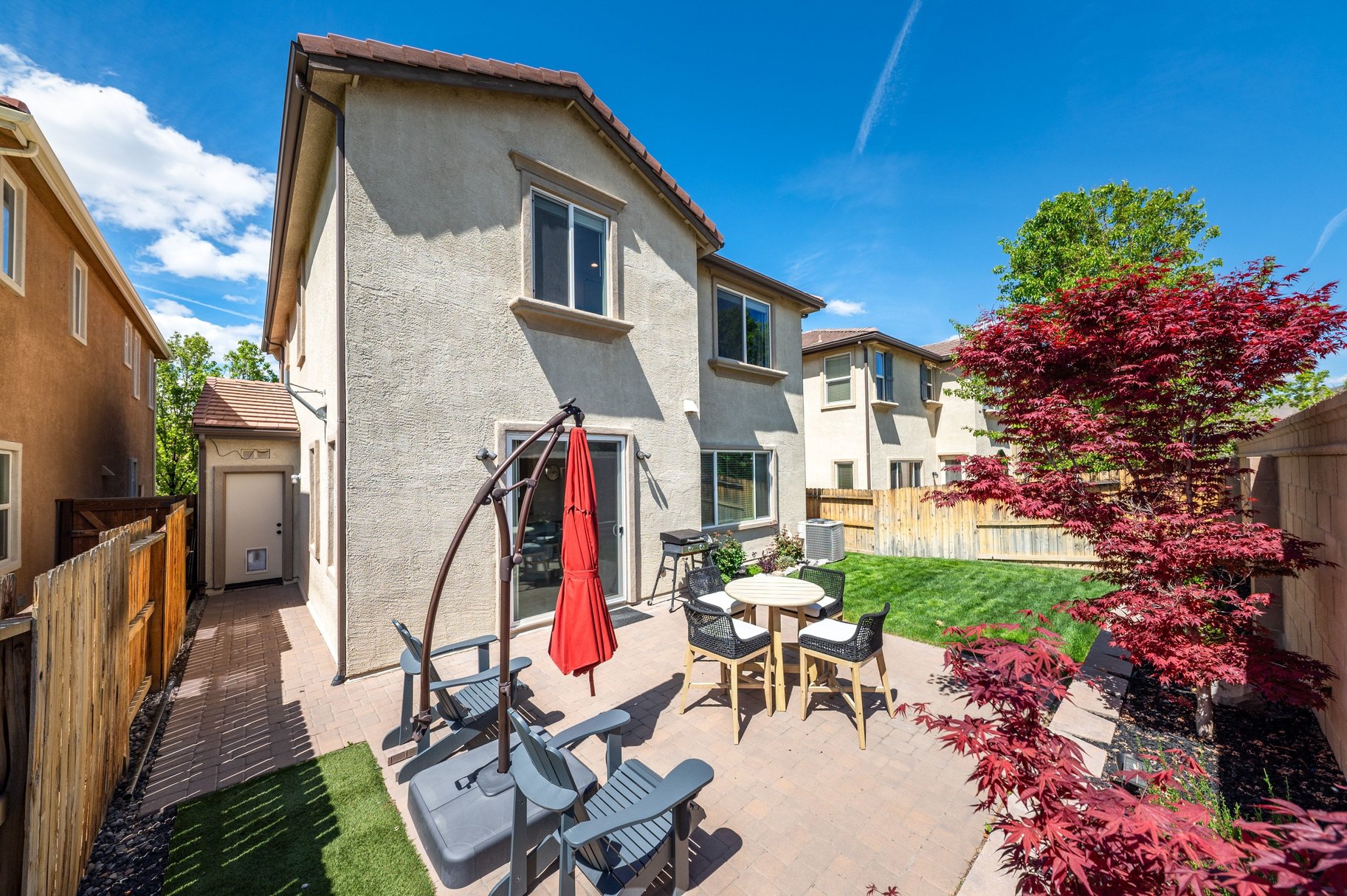  Turn-Key Home Close to Parks, Shopping & Trails - 物件實景