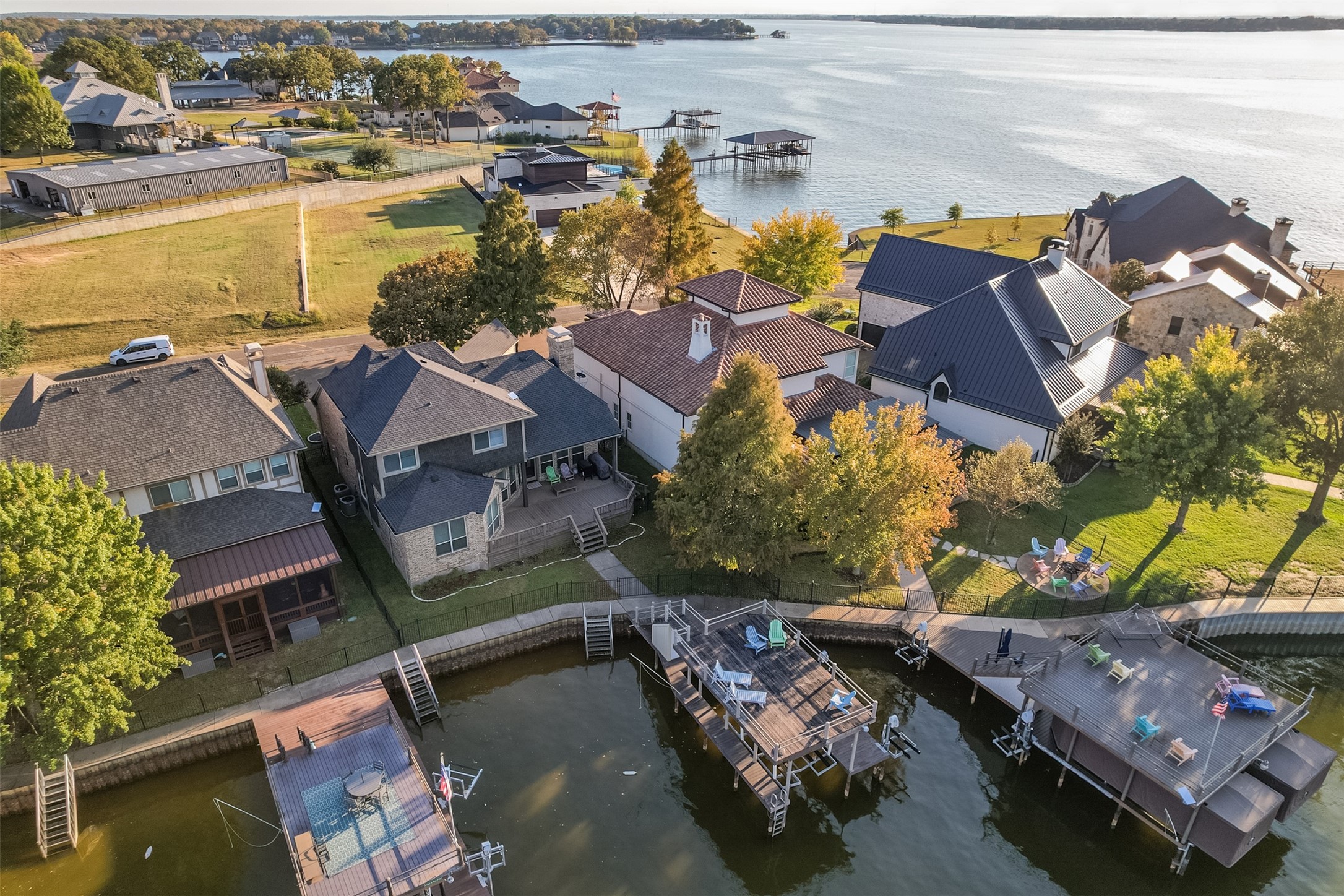 Mabank, Texas, 75156, United States, 3 Bedrooms Bedrooms, ,3 BathroomsBathrooms,Residential,For Sale,1990997