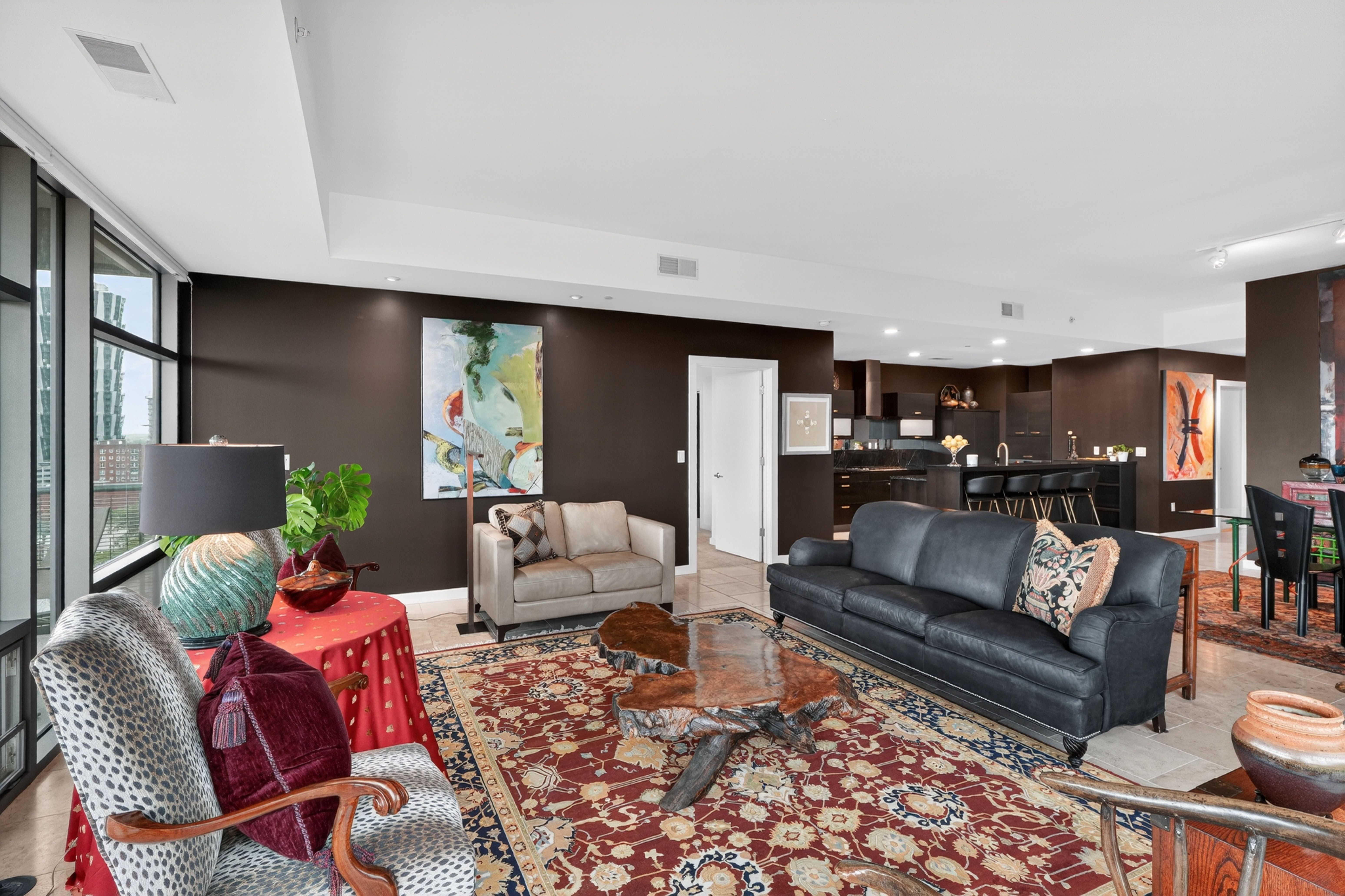  Luxury Sky-High Living in the Heart of Central West End - 物件實景