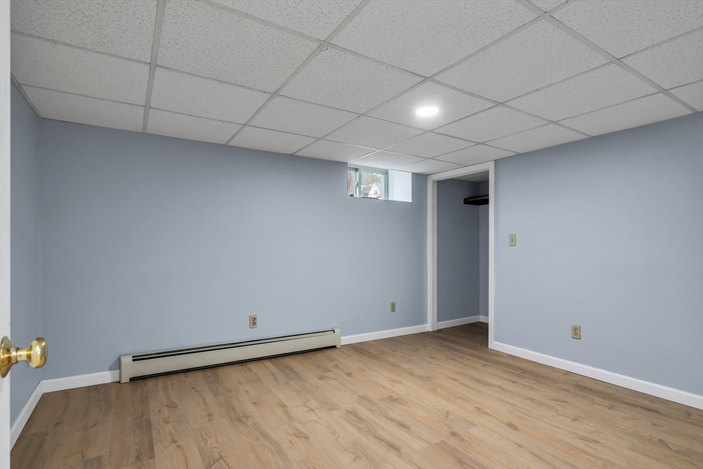 Methuen, Massachusetts, 01844, United States, 3 Bedrooms Bedrooms, ,3 BathroomsBathrooms,Residential,For Sale,1873675