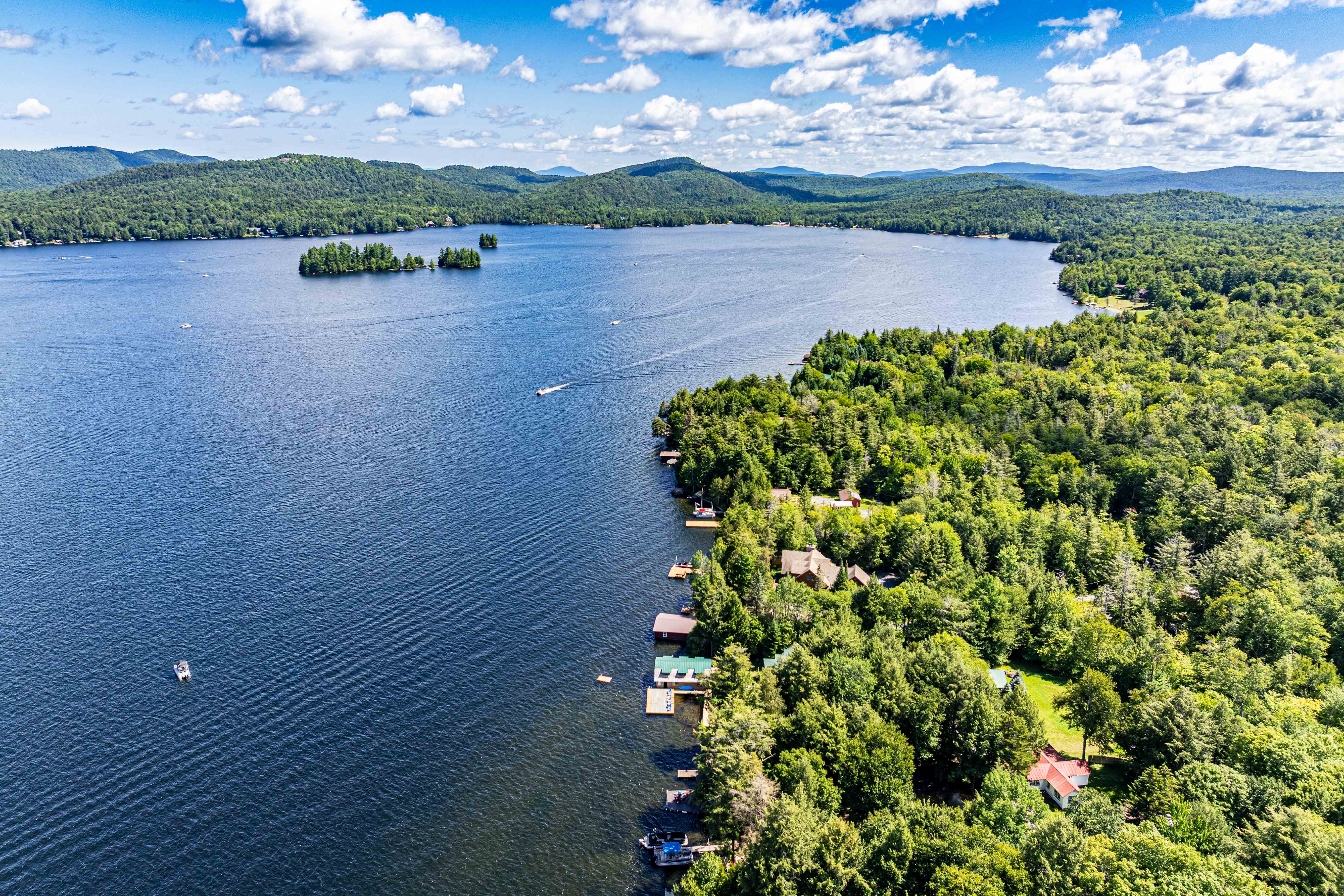  Historic Ramblers Lodge on Fourth Lake - 物件實景