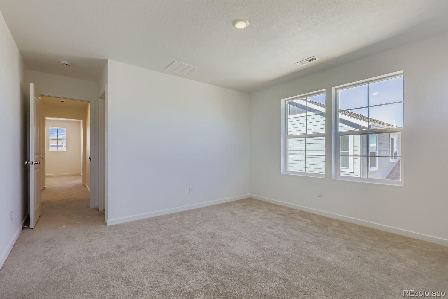 Thornton, Colorado, 80602, United States, 4 Bedrooms Bedrooms, ,2 BathroomsBathrooms,Residential,For Sale,1948965