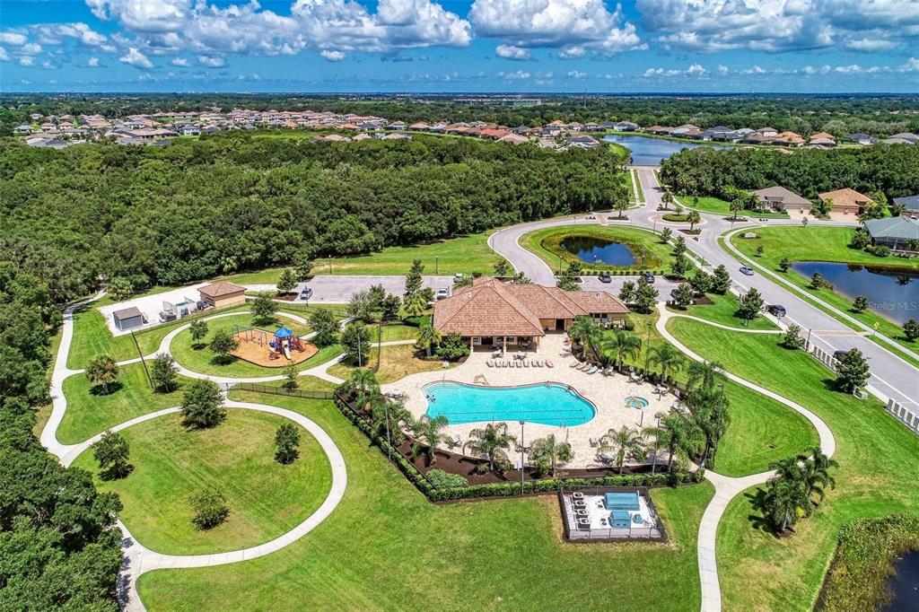 Bradenton, Florida, 34212, United States, 2 Bedrooms Bedrooms, ,2 BathroomsBathrooms,Residential,For Sale,1891618