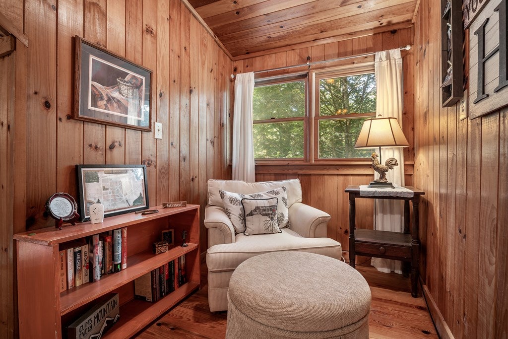 Ellijay, Georgia, 30536, United States, 4 Bedrooms Bedrooms, ,3 BathroomsBathrooms,Residential,For Sale,1926497