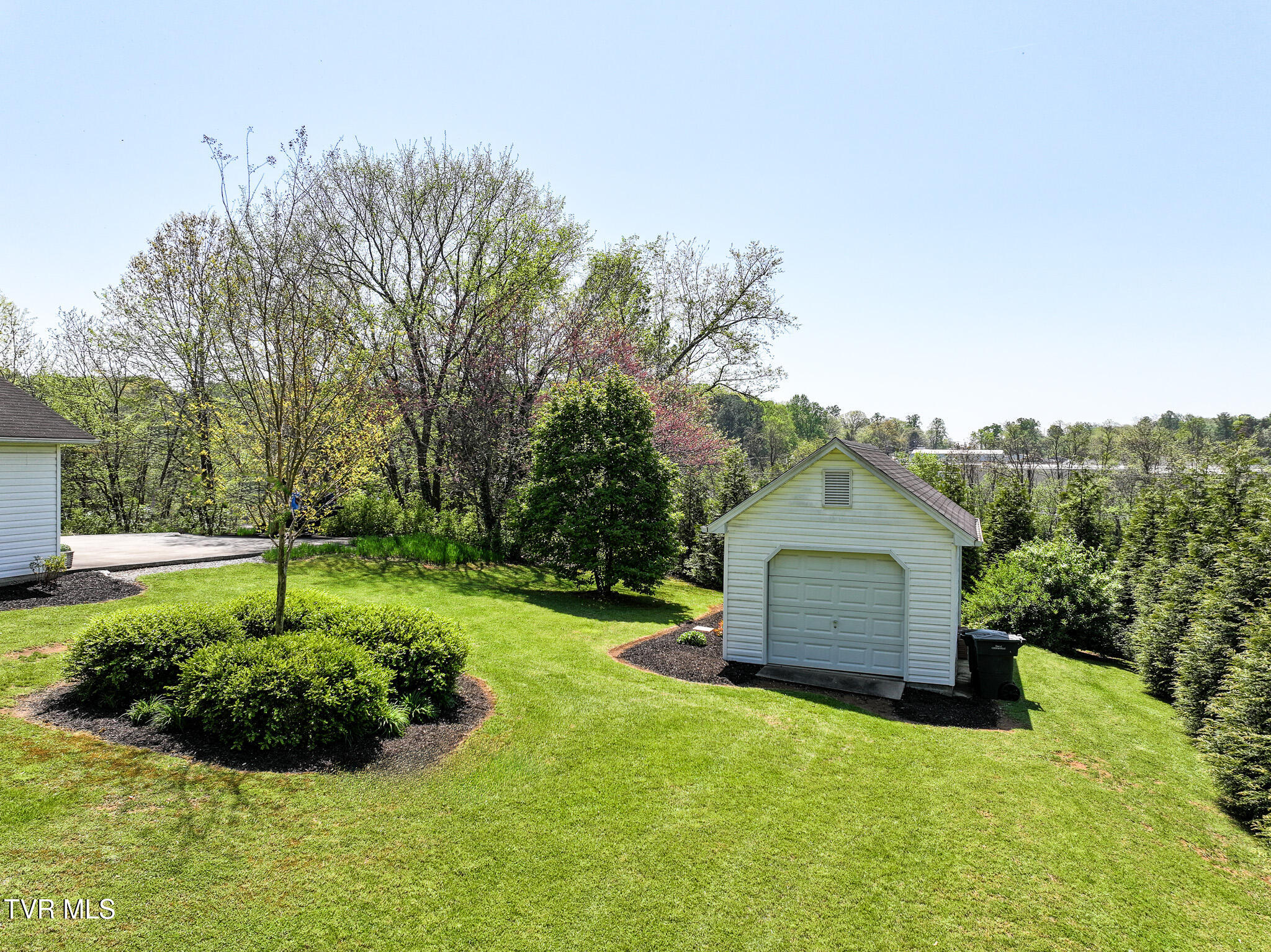 Greeneville, Tennessee, 37745, United States, 4 Bedrooms Bedrooms, ,2 BathroomsBathrooms,Residential,For Sale,1976291