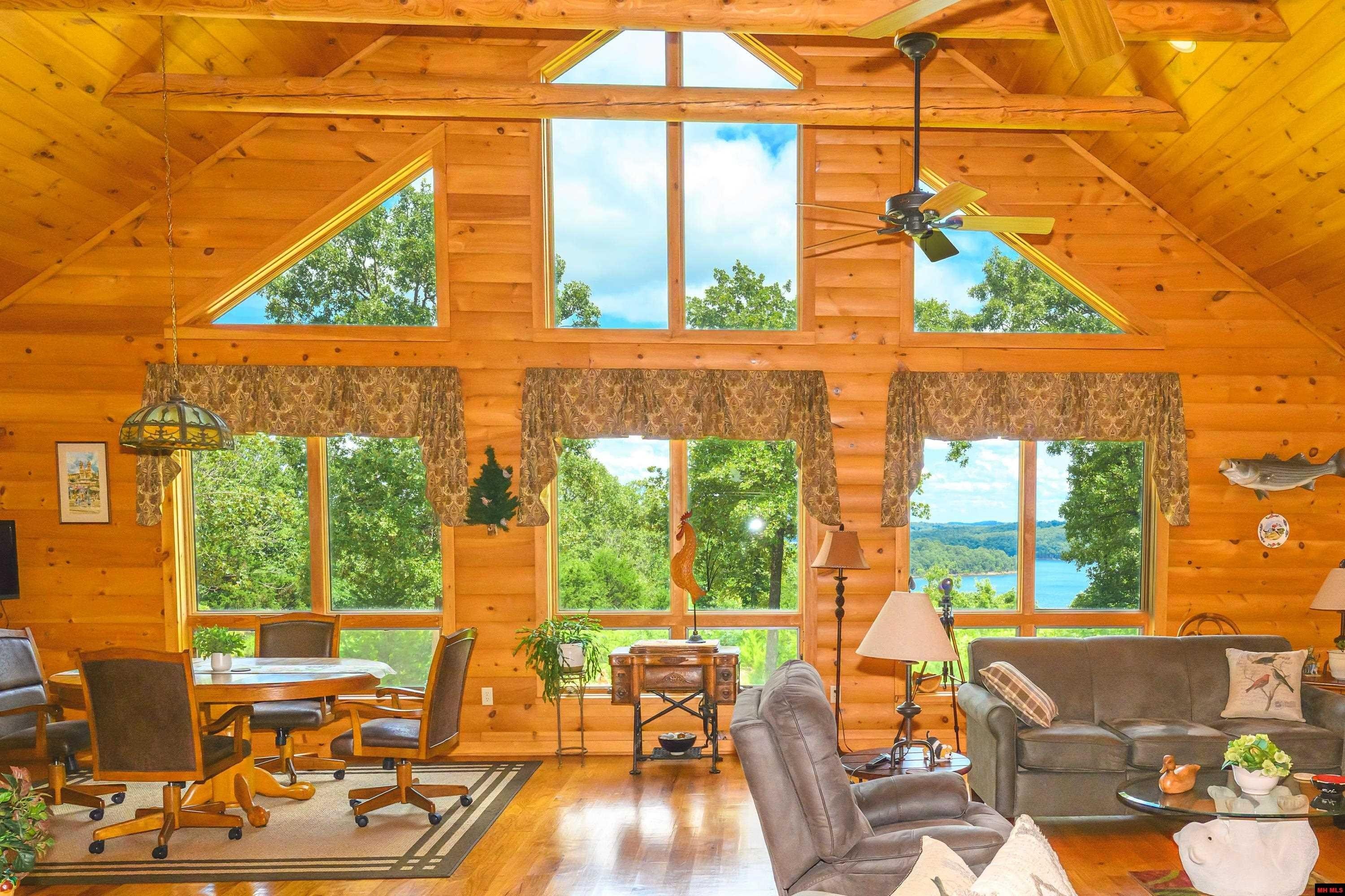 Mountain Home, Arkansas, 72653, United States, 3 Bedrooms Bedrooms, ,3 BathroomsBathrooms,Residential,For Sale,1895222