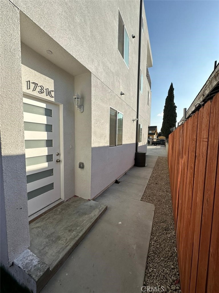 LOS ANGELES, California, 90001, United States, ,Residential,For Sale,1810570