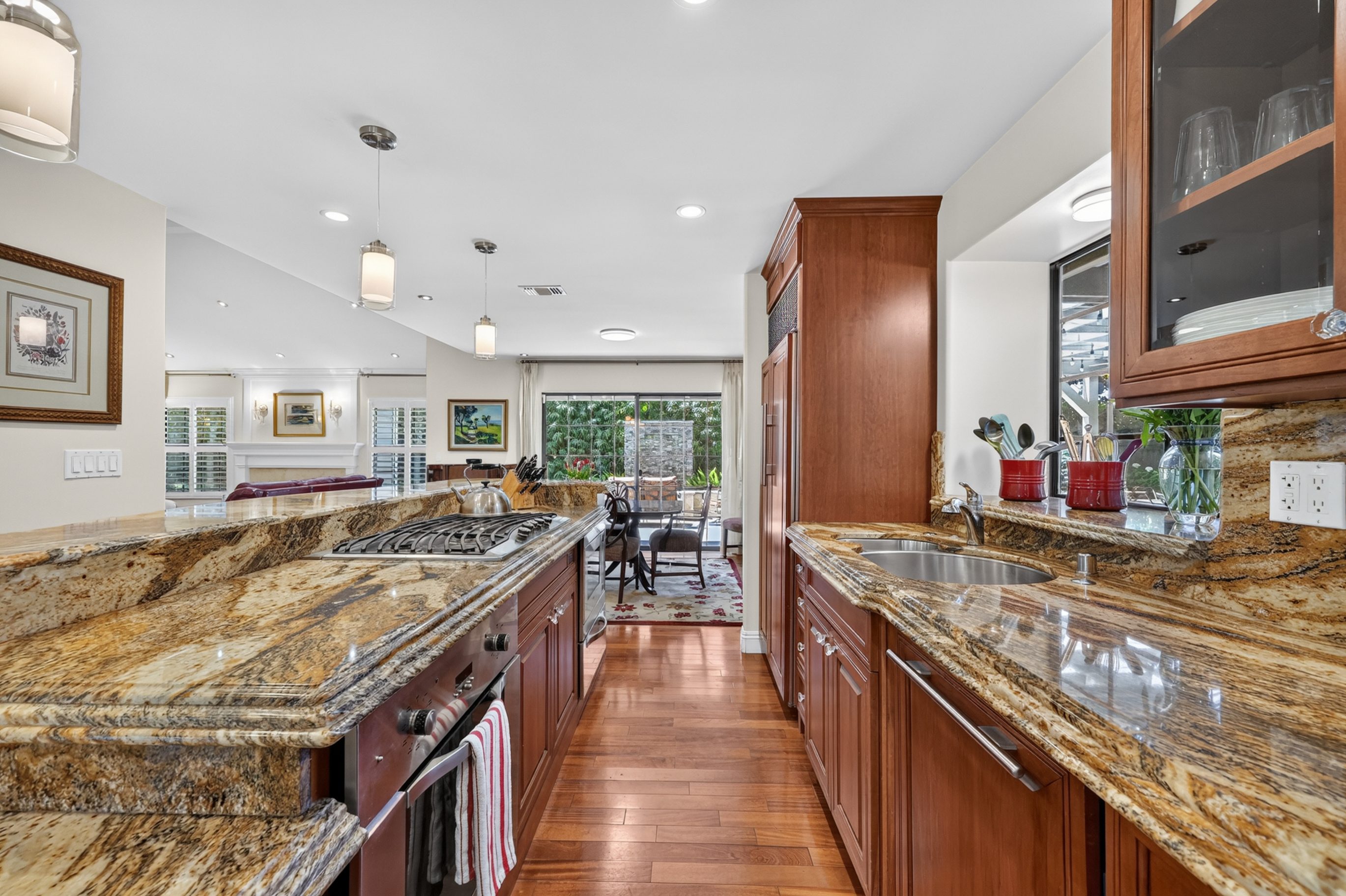 1073 Harrington Way, Carmichael, CA 95608 - 物件實景