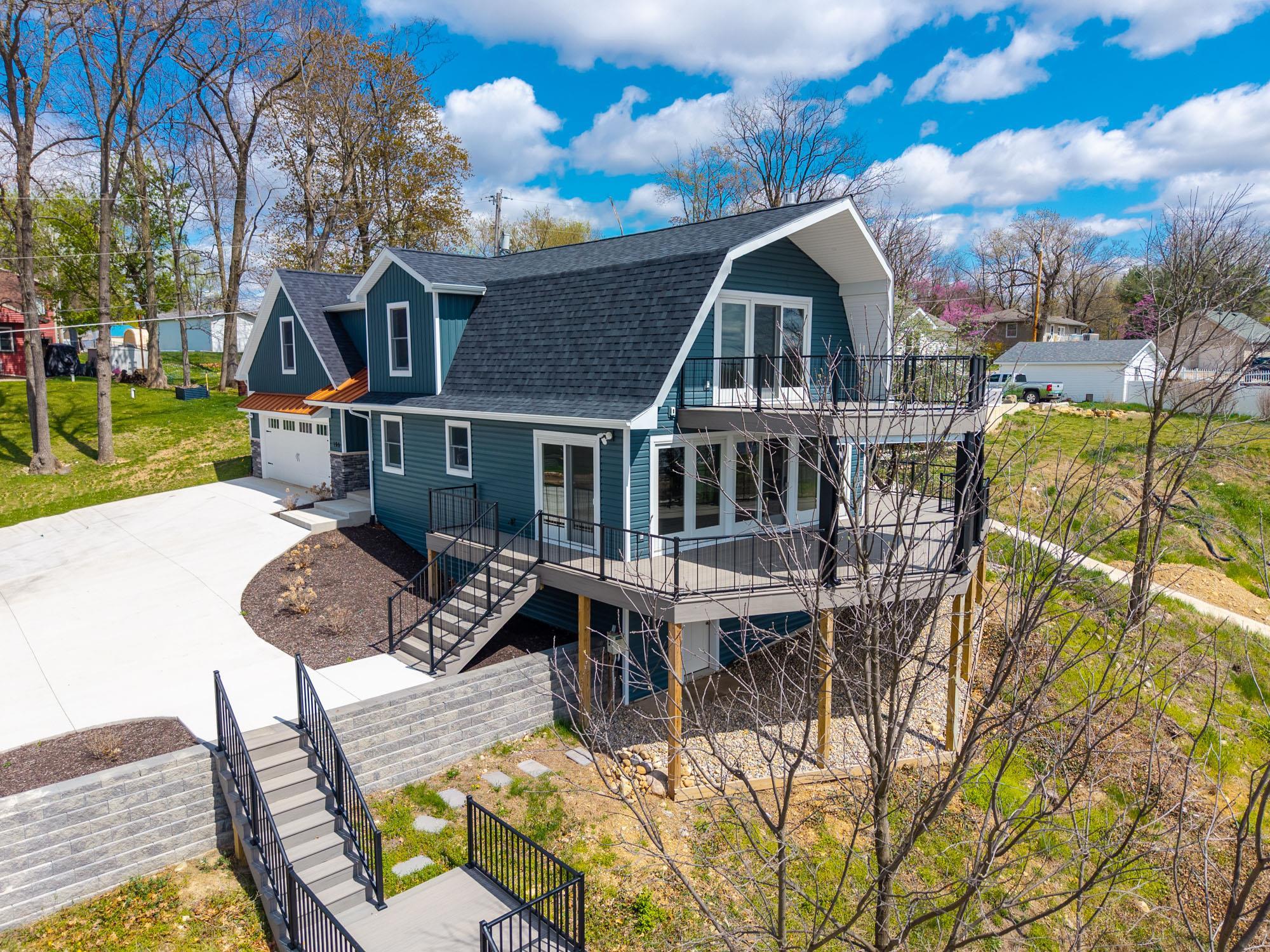 Angola, Indiana, 46703, United States, 5 Bedrooms Bedrooms, ,4 BathroomsBathrooms,Residential,For Sale,1806092