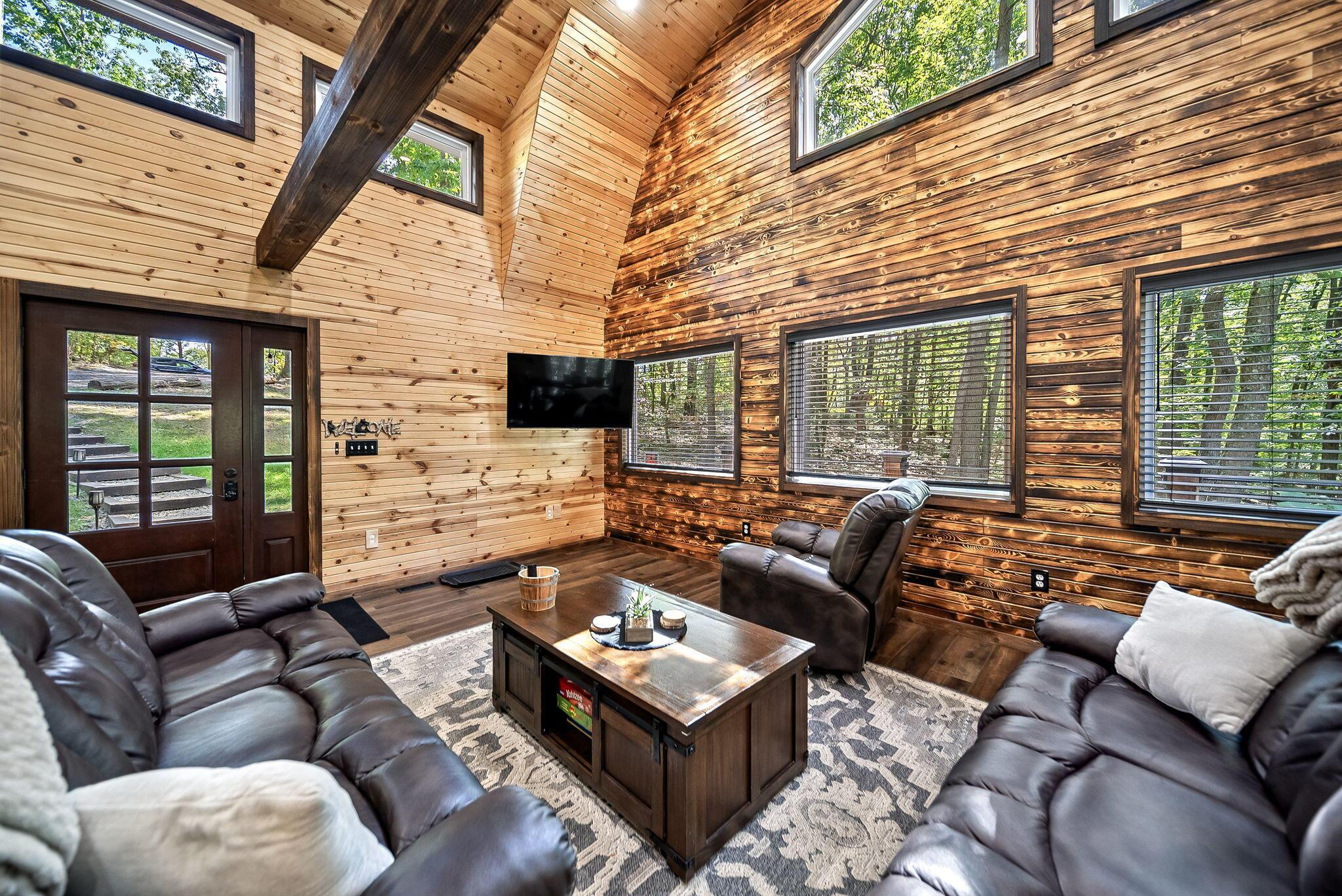 Rockbridge, Ohio, 43149, United States, 4 Bedrooms Bedrooms, ,3 BathroomsBathrooms,Residential,For Sale,1947972