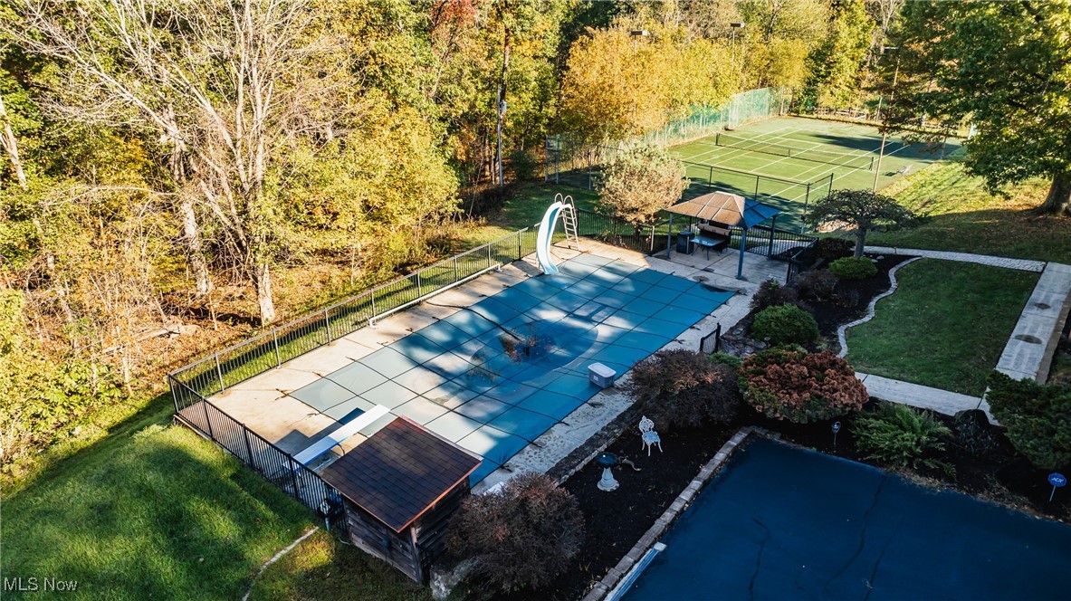 72 W Wildwood Drive, Parkersburg, West Virginia, 26101, United States, 4 Bedrooms Bedrooms, ,4 BathroomsBathrooms,Residential,For Sale,72 W Wildwood Drive,1675092