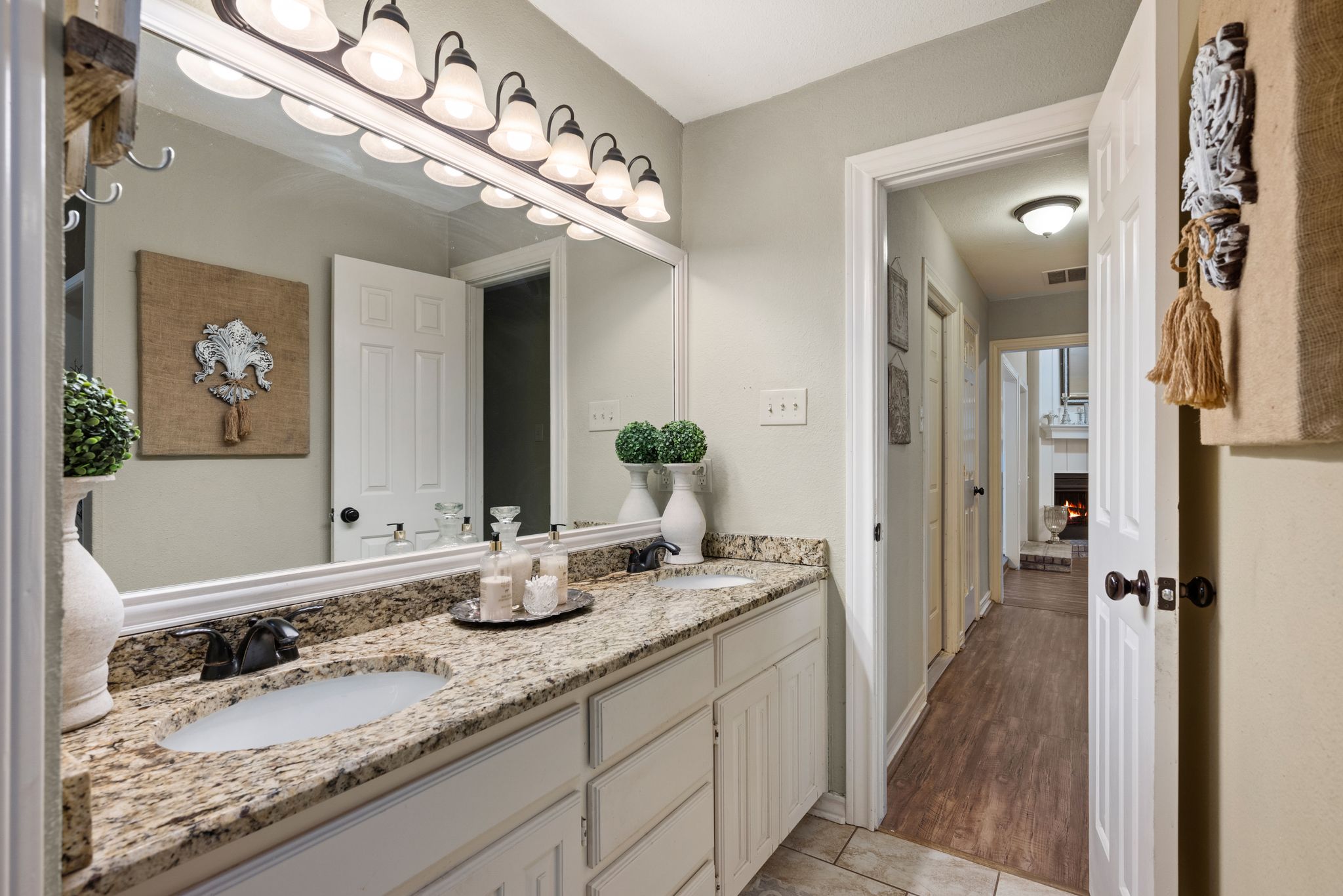  3229 David Drive, Hurst, TX, 76054 - 物件實景