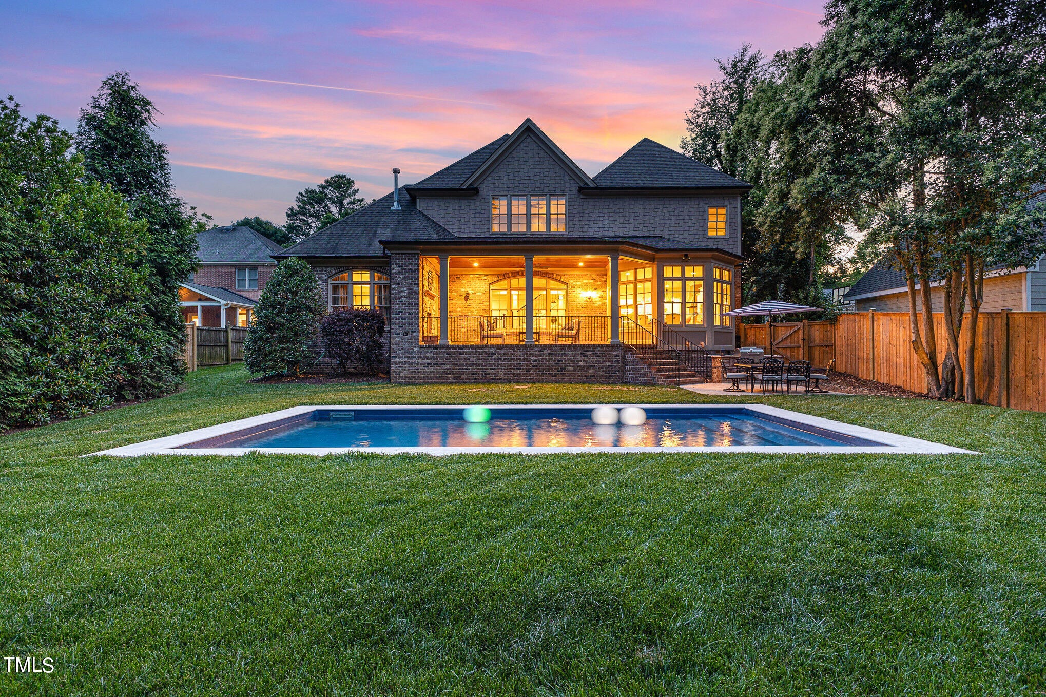 Raleigh, North Carolina, 27608, United States, ,4 BathroomsBathrooms,Residential,For Sale,1994667