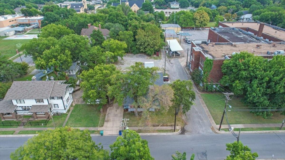Sherman, Texas, 75090, United States, 5 Bedrooms Bedrooms, ,2 BathroomsBathrooms,Residential,For Sale,1937977