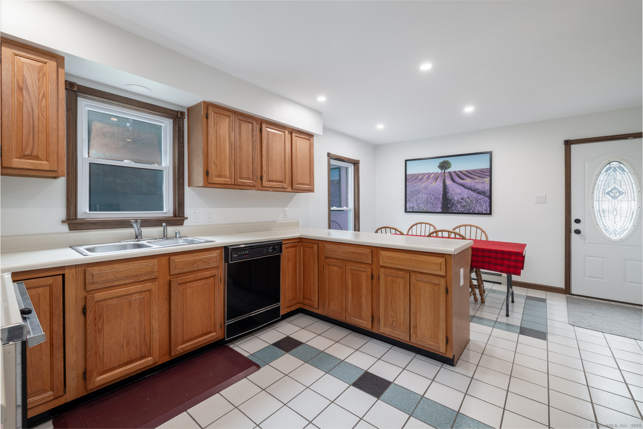 Litchfield, Connecticut, 06750, United States, 3 Bedrooms Bedrooms, ,3 BathroomsBathrooms,Residential,For Sale,1987794