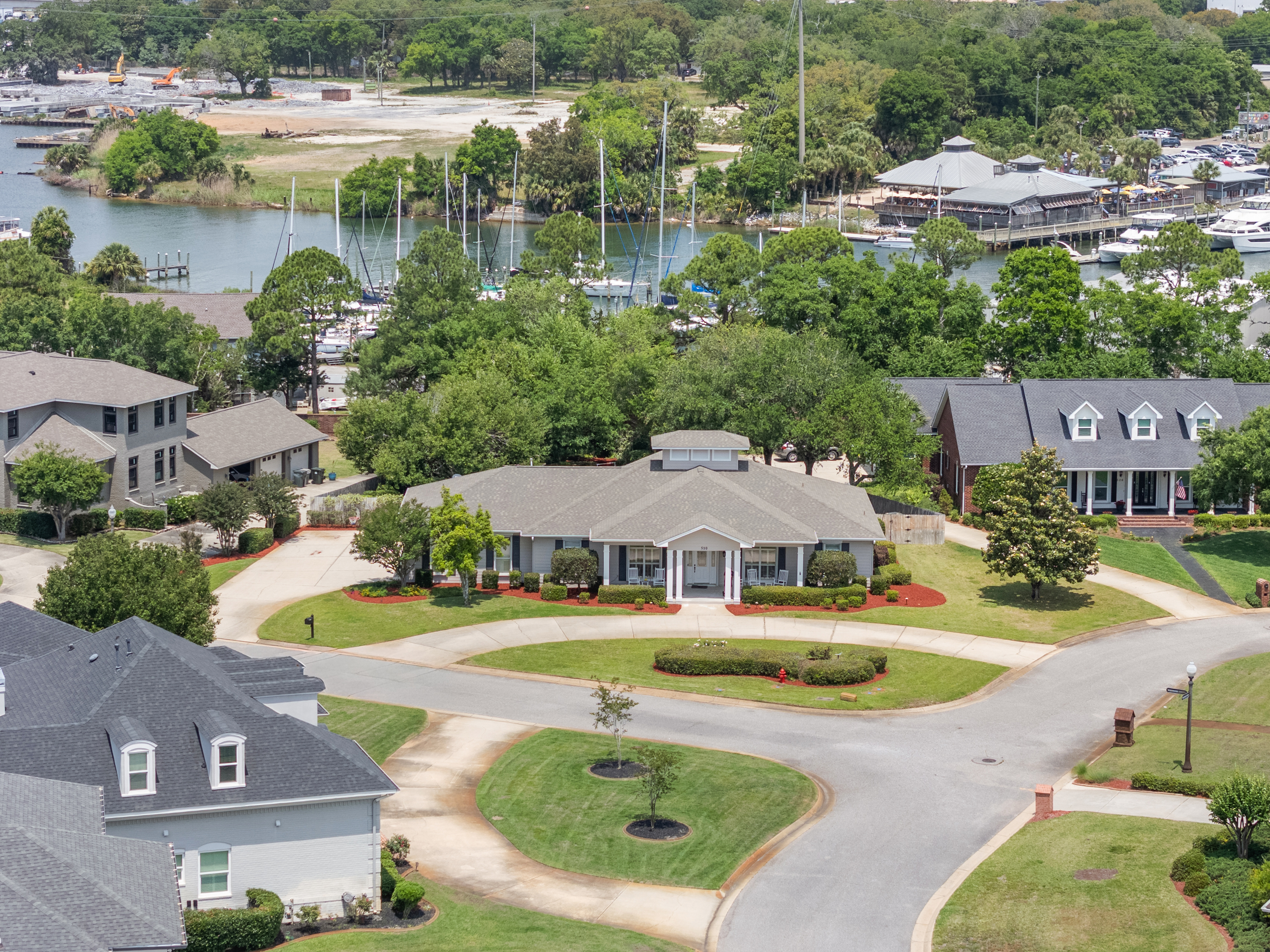  Refined Bayfront Living In Private Gated Enclave - 物件實景