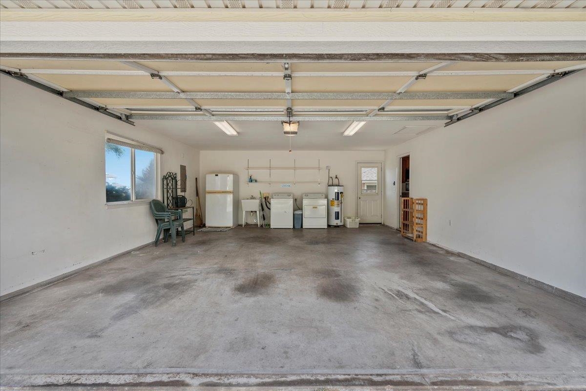 Wailuku, Hawaii, 96793, United States, 3 Bedrooms Bedrooms, ,2 BathroomsBathrooms,Residential,For Sale,1907468