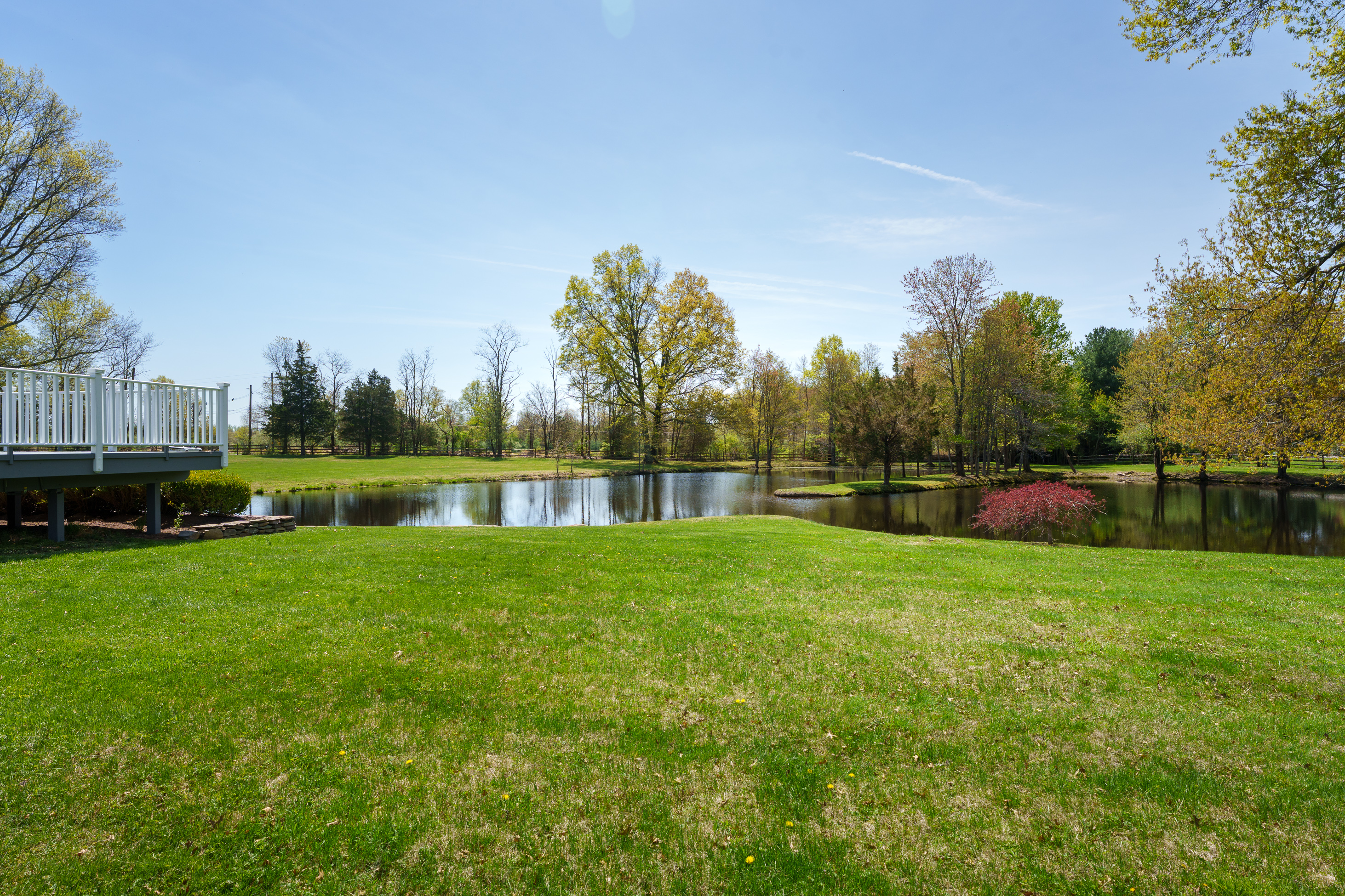  Water and Woodland Views - Magic in Ever Direction - 物件實景