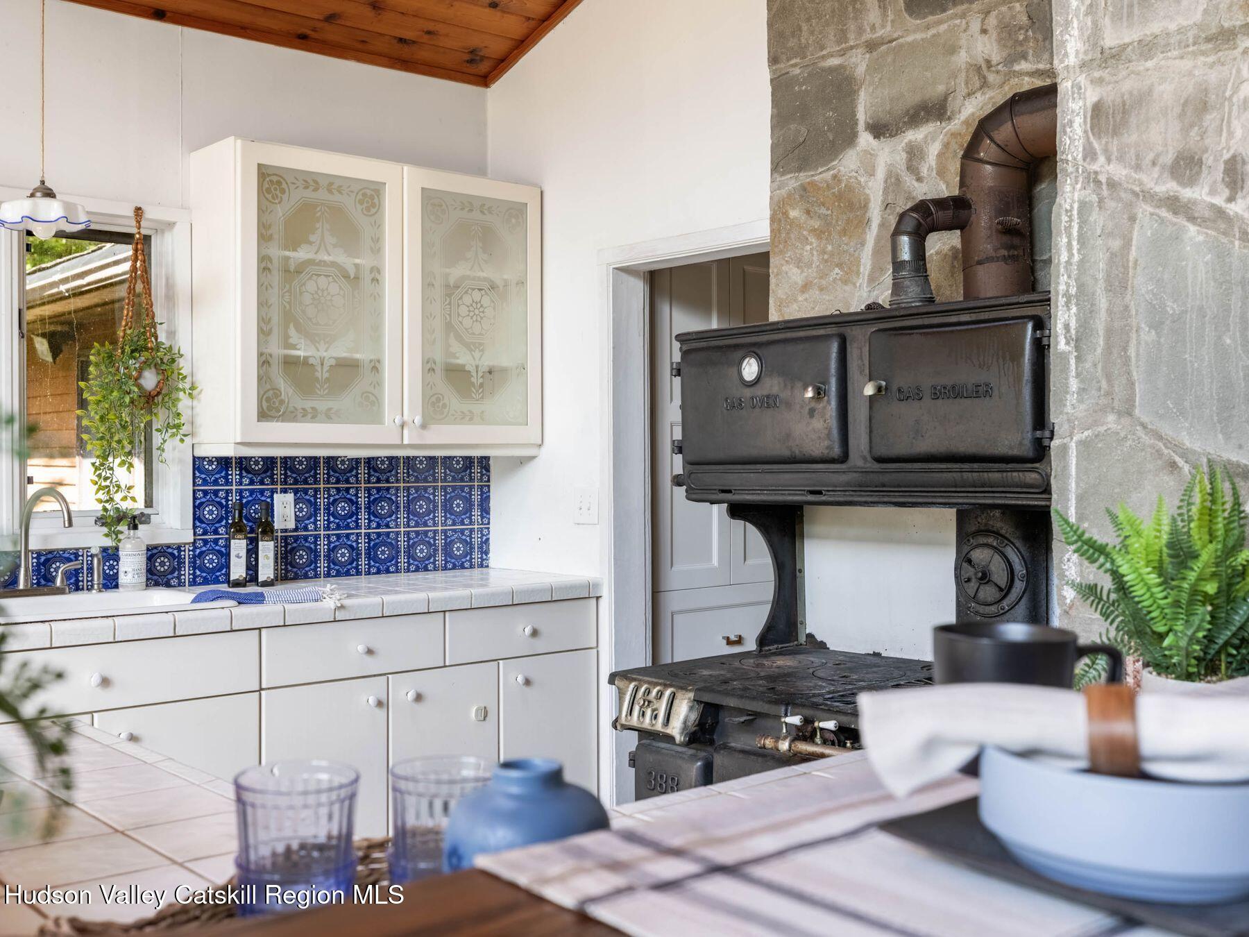 Saugerties, New York, 12477, United States, 3 Bedrooms Bedrooms, ,2 BathroomsBathrooms,Residential,For Sale,1933651