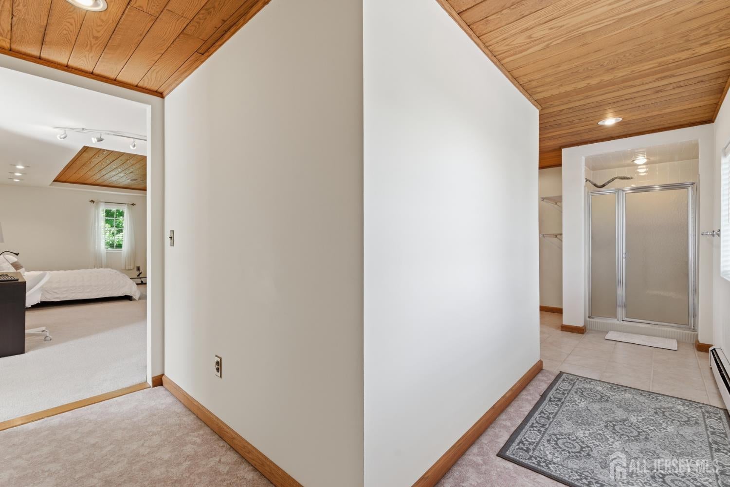 South Amboy, New Jersey, 08879, United States, 3 Bedrooms Bedrooms, ,3 BathroomsBathrooms,Residential,For Sale,2049117