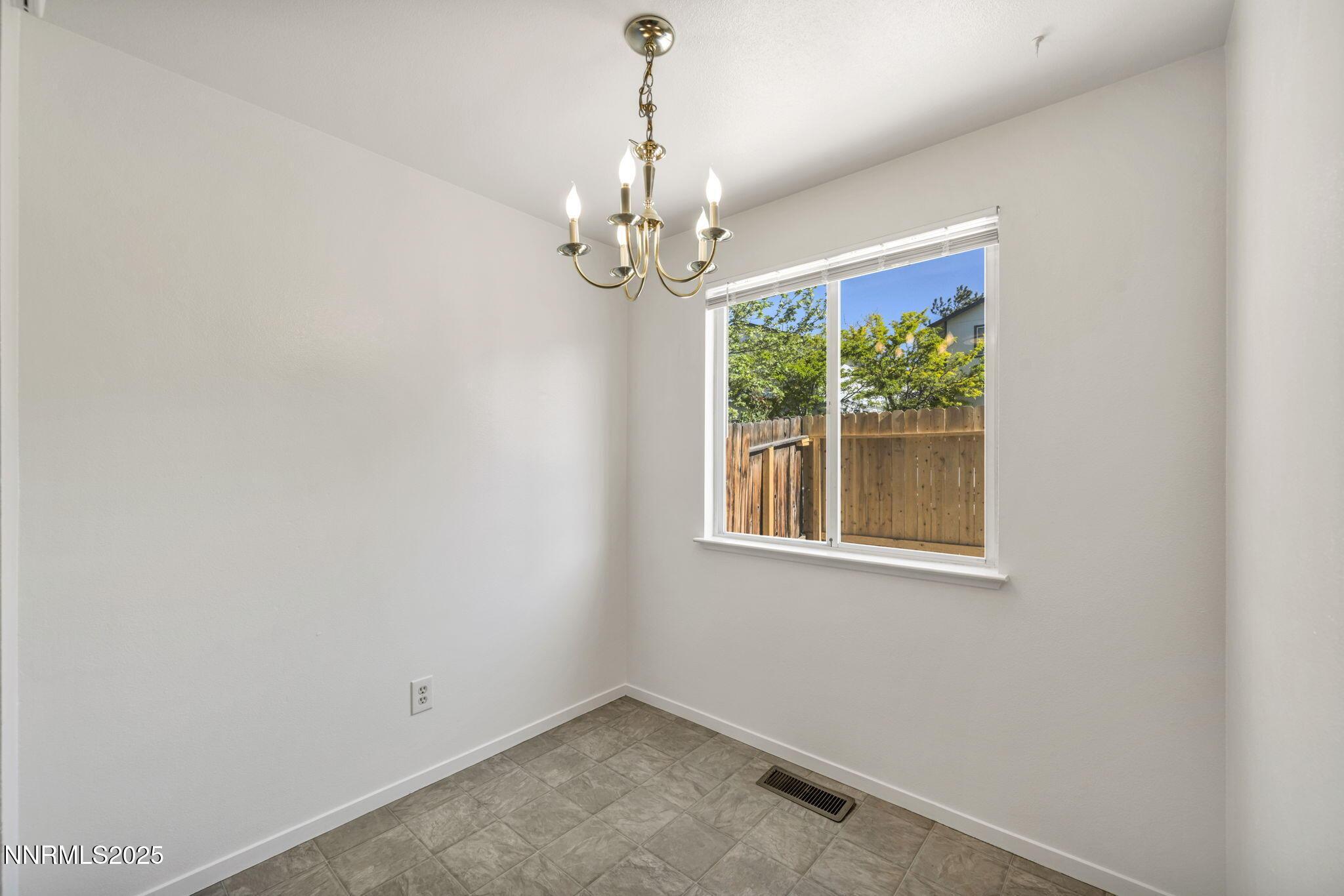 Carson City, Nevada, 89701, United States, ,Residential,For Sale,1826938