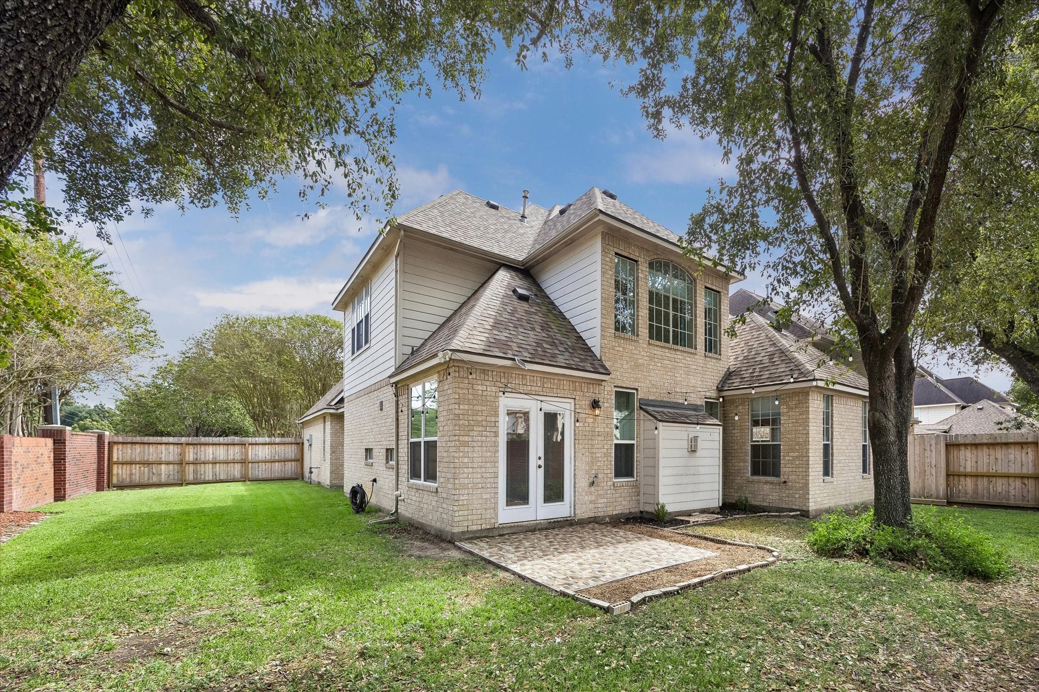  1502 Lakeside Enclave Drive - 物件實景