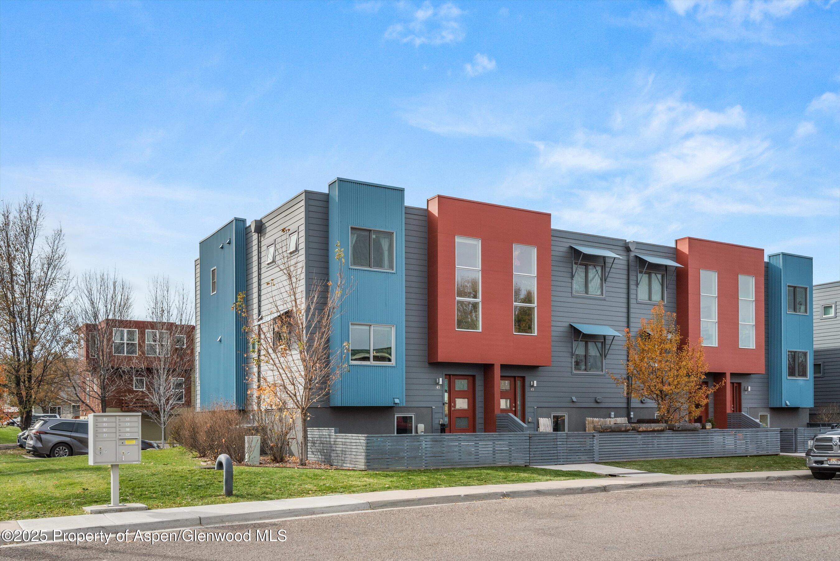 Carbondale, Colorado, 81623, United States, 3 Bedrooms Bedrooms, ,3 BathroomsBathrooms,Residential,For Sale,1989152