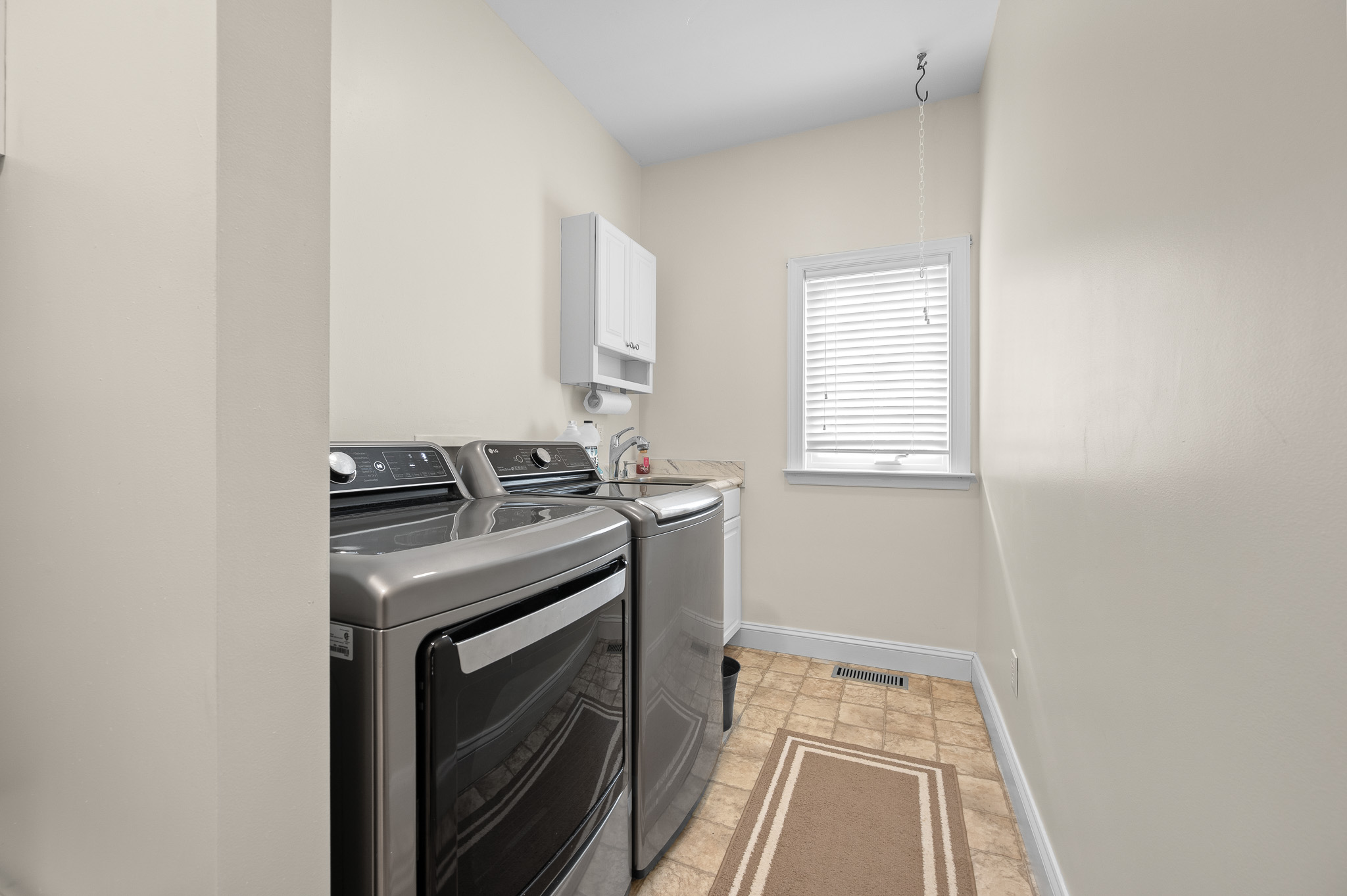 Bedford, Virginia, 24523, United States, 3 Bedrooms Bedrooms, ,2 BathroomsBathrooms,Residential,For Sale,2048776