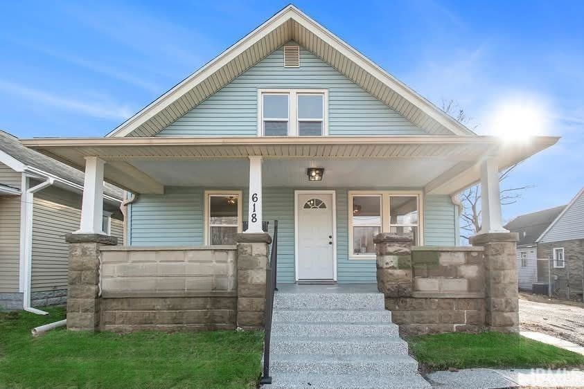 Donmoyer Ave, South Bend, IN 46614