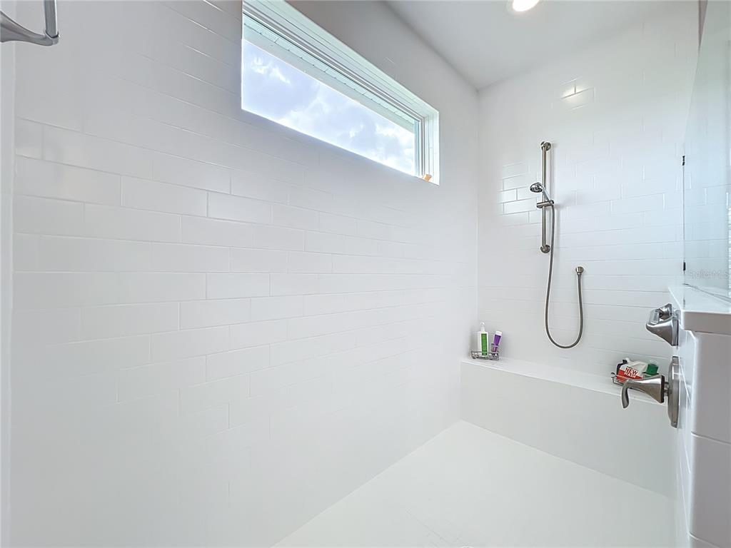 Groveland, Florida, 34736, United States, 5 Bedrooms Bedrooms, ,7 BathroomsBathrooms,Residential,For Sale,1906633