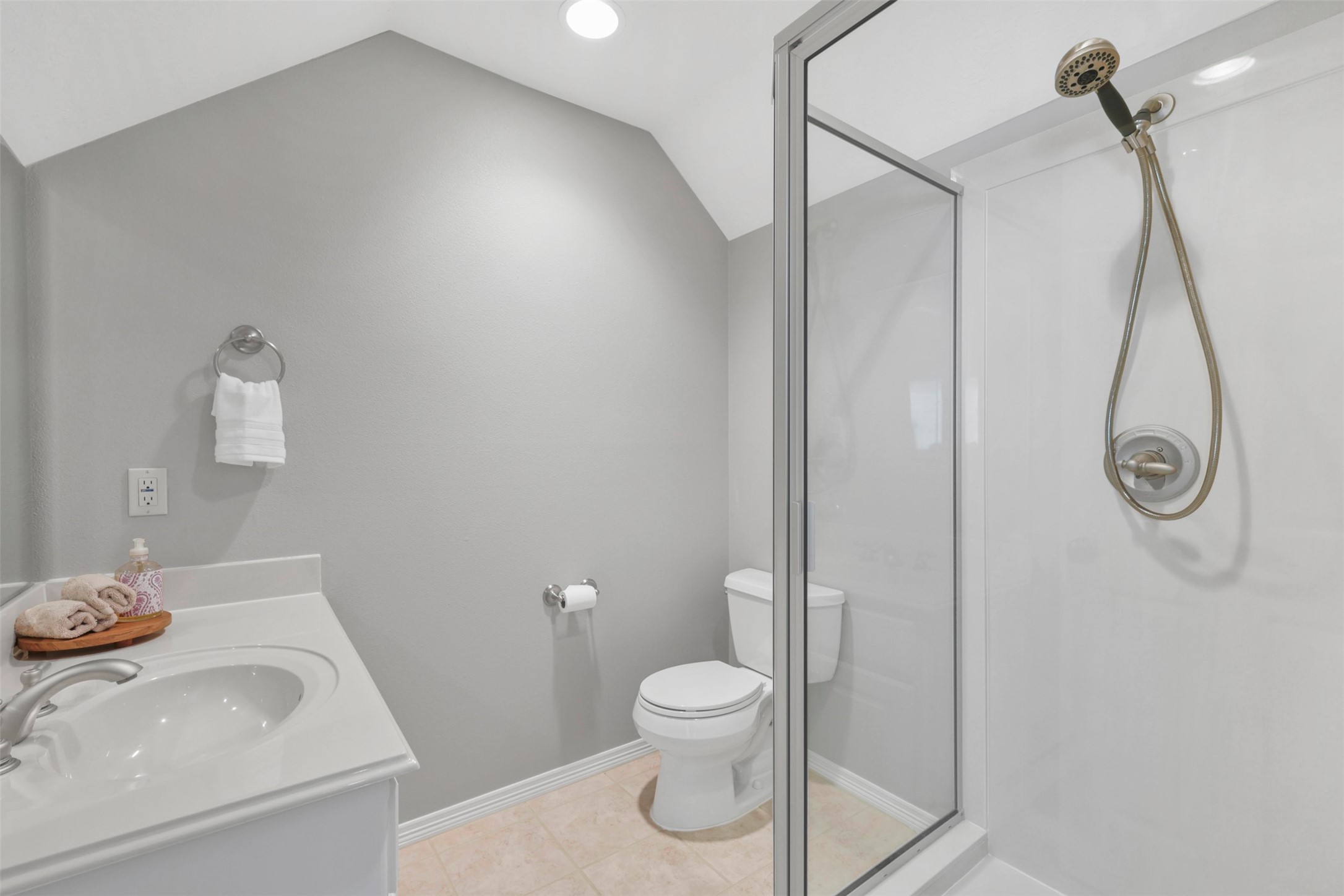  5106 Bellerive Bend Drive - 物件實景