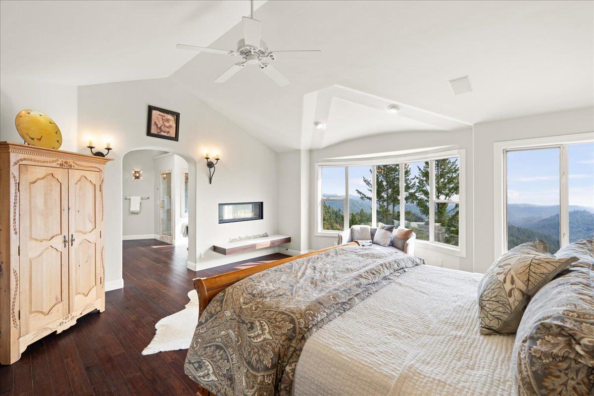 Los Gatos, California, 95033, United States, 5 Bedrooms Bedrooms, ,4 BathroomsBathrooms,Residential,For Sale,1744780