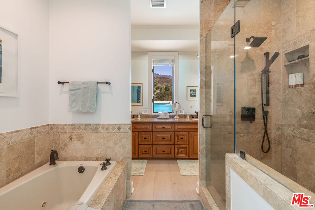 Calabasas, California, 91302, United States, 5 Bedrooms Bedrooms, ,4 BathroomsBathrooms,Residential,For Sale,1926275