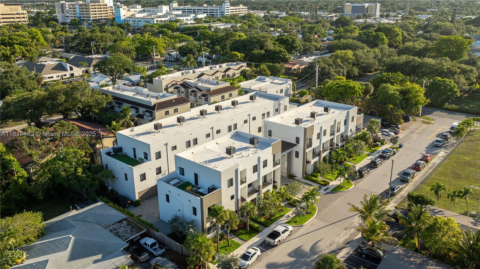 Fort Lauderdale, Florida, 33316, United States, 3 Bedrooms Bedrooms, ,4 BathroomsBathrooms,Residential,For Sale,1976151