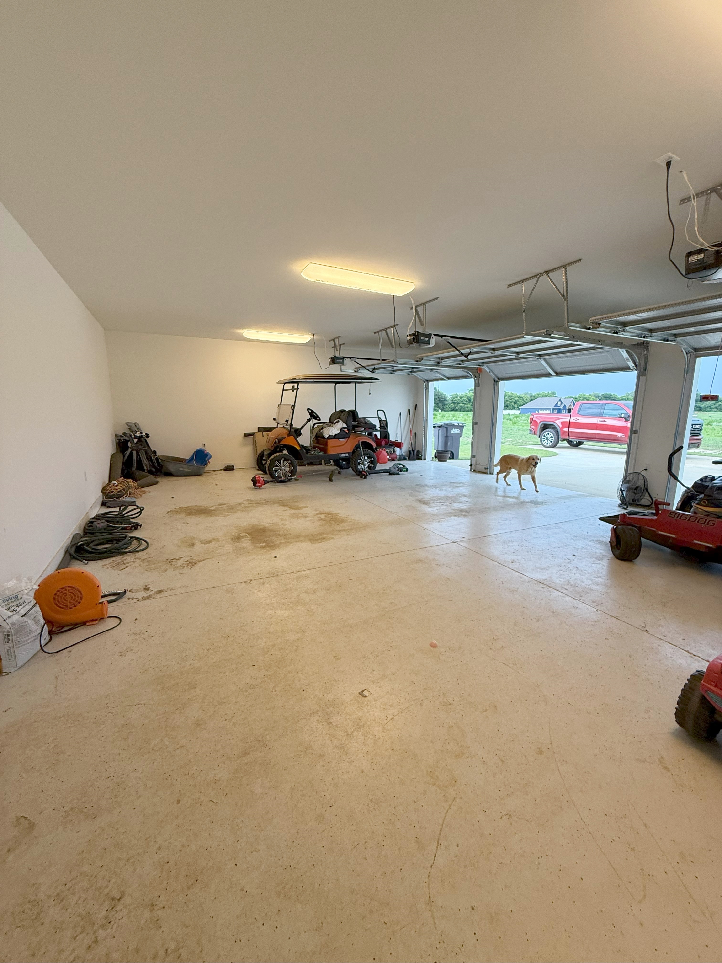 Headland, Alabama, 36345, United States, 4 Bedrooms Bedrooms, ,4 BathroomsBathrooms,Residential,For Sale,1977217