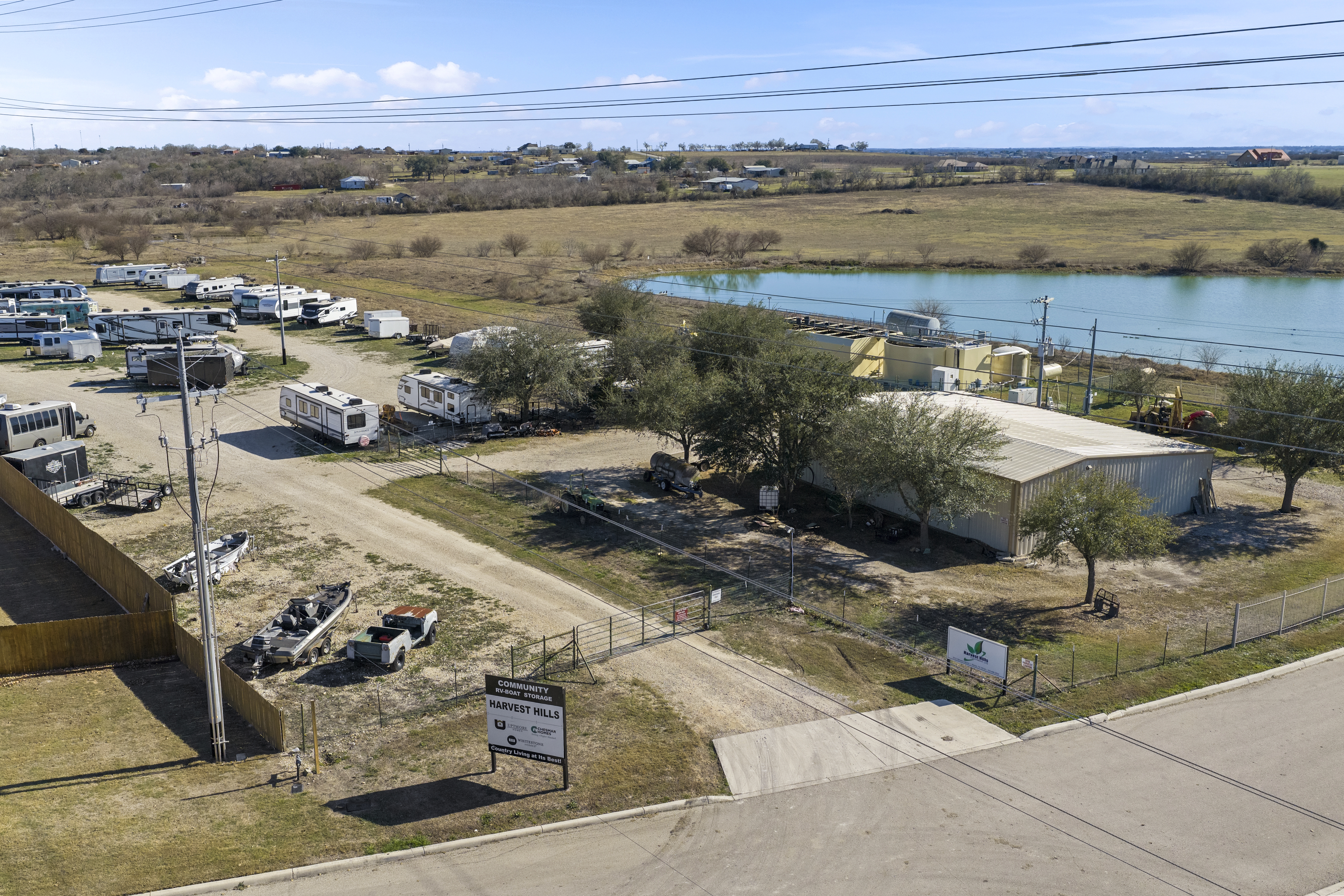  Refined Country Luxury in Gated Harvest Hills - 物件實景