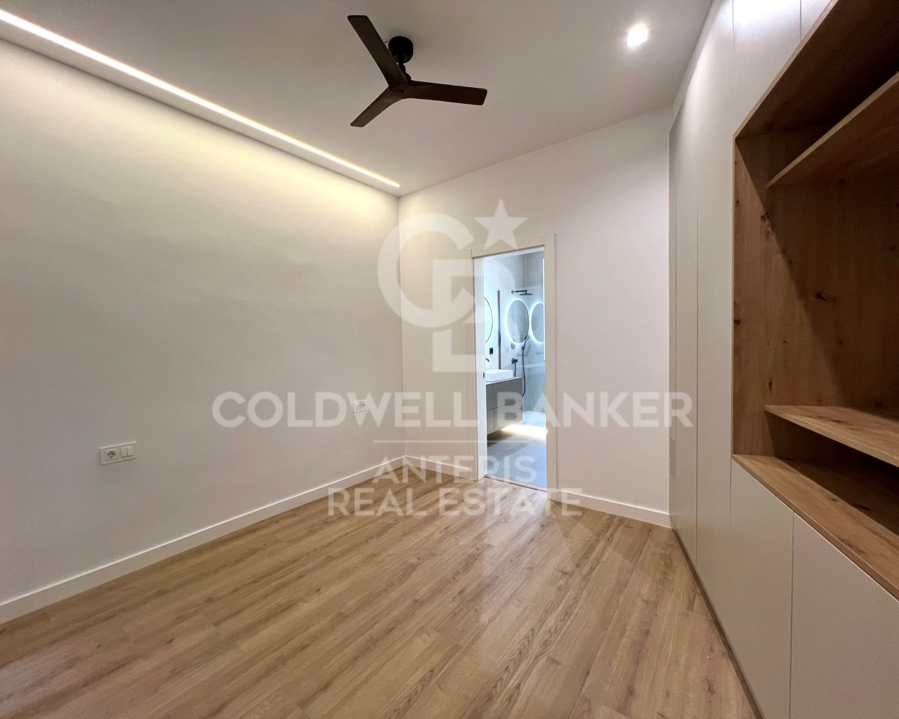 Barcelona, Barcelona, Eixample, La Dreta de l'Eix, Barcelona, Catalonia, ES, 2 Bedrooms Bedrooms, ,2 BathroomsBathrooms,Residential,For Sale,Barcelona, Barcelona, Eixample, La Dreta de l'Eix,1611380