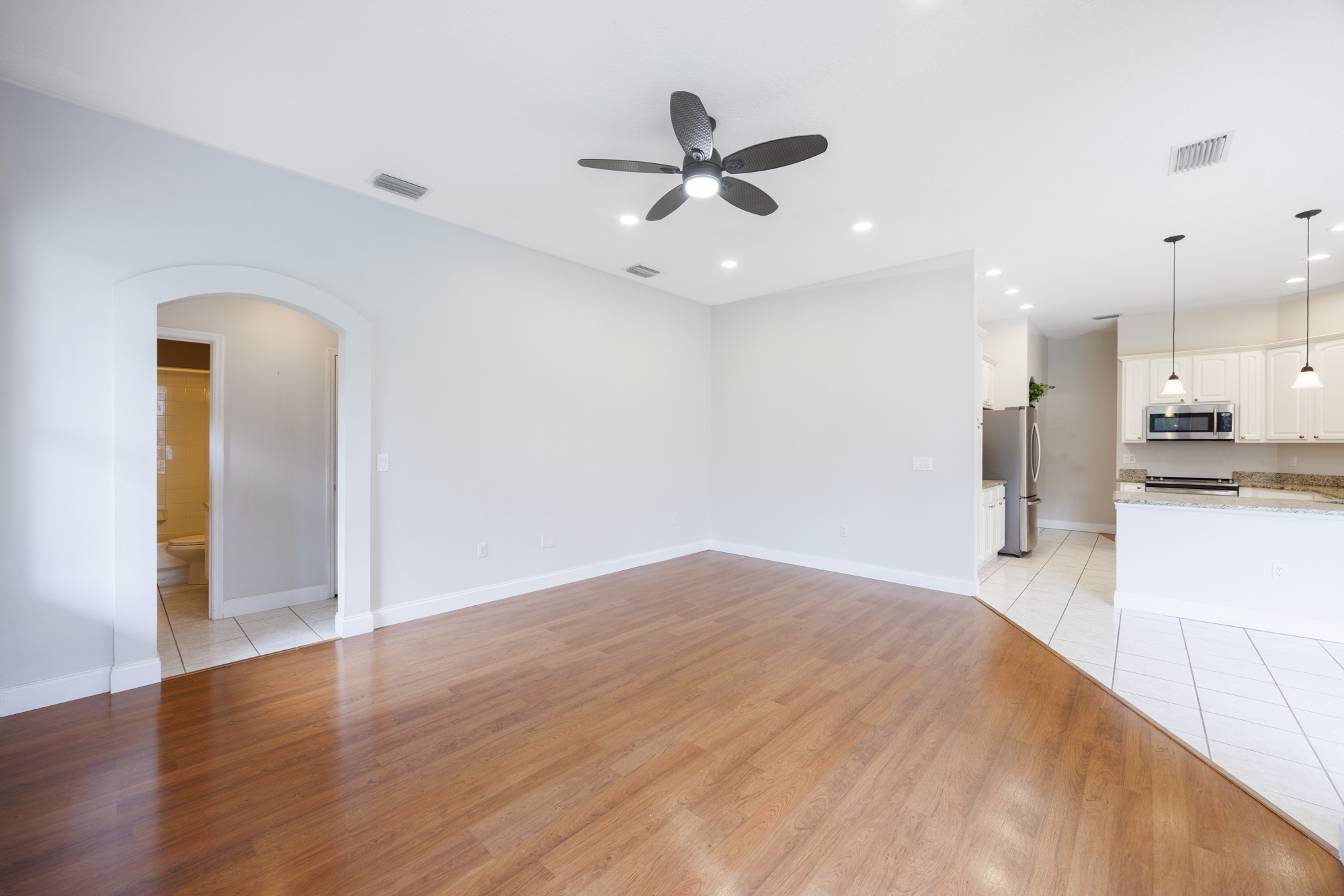 Tampa, Florida, 33647, United States, 4 Bedrooms Bedrooms, ,3 BathroomsBathrooms,Residential,For Sale,1982962