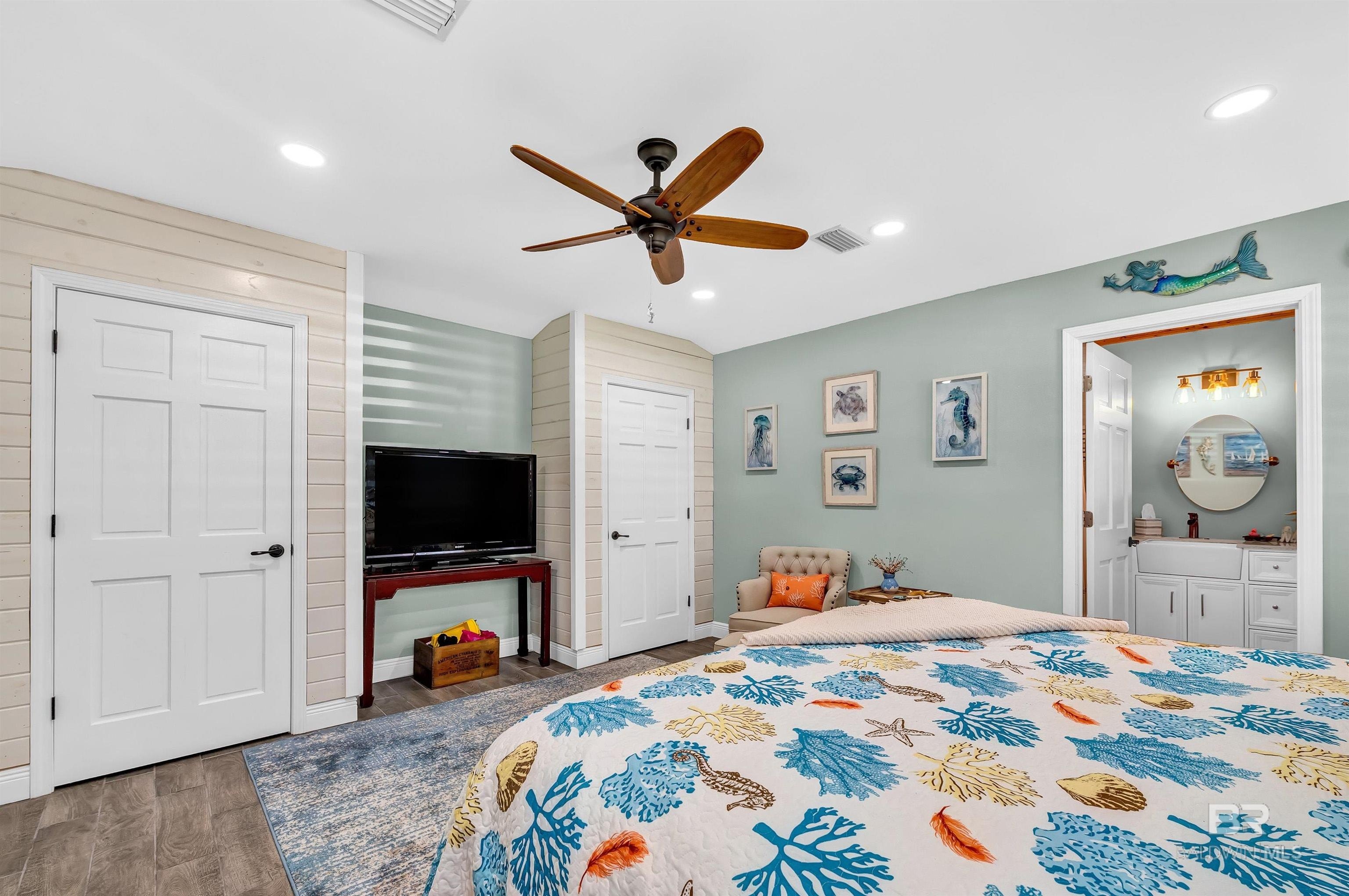 Gulf Shores, Alabama, 36542, United States, 4 Bedrooms Bedrooms, ,3 BathroomsBathrooms,Residential,For Sale,1979178