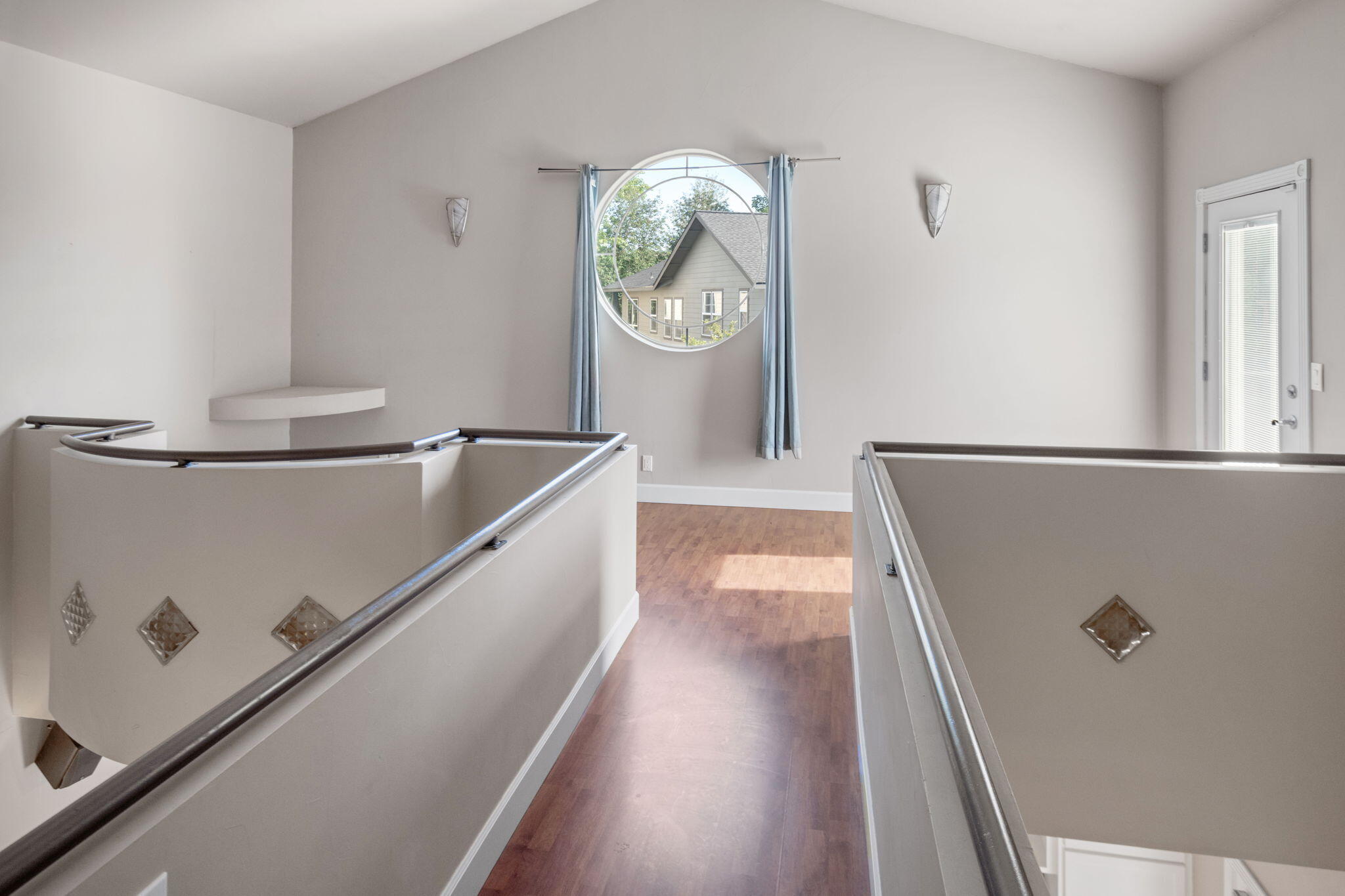 Bend, Oregon, 97701, United States, 3 Bedrooms Bedrooms, ,3 BathroomsBathrooms,Residential,For Sale,1898955